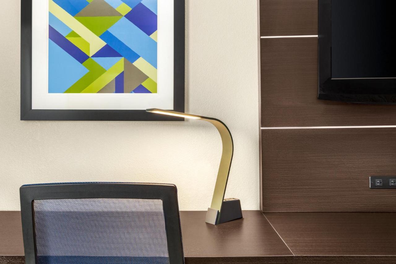 Express & Nw-medical Area By Ihg Hotel