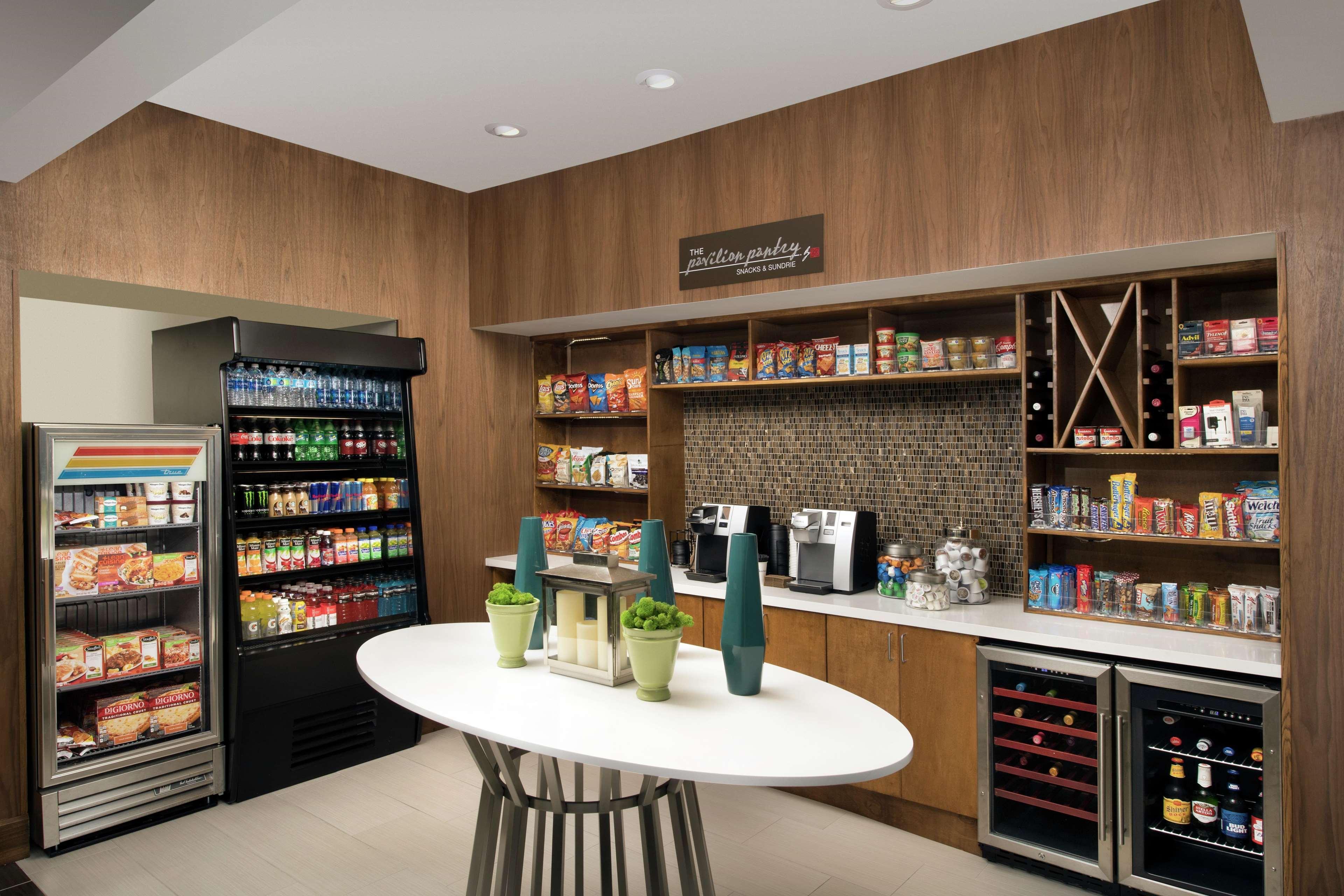 Hotel Hilton Garden Airport South 3*