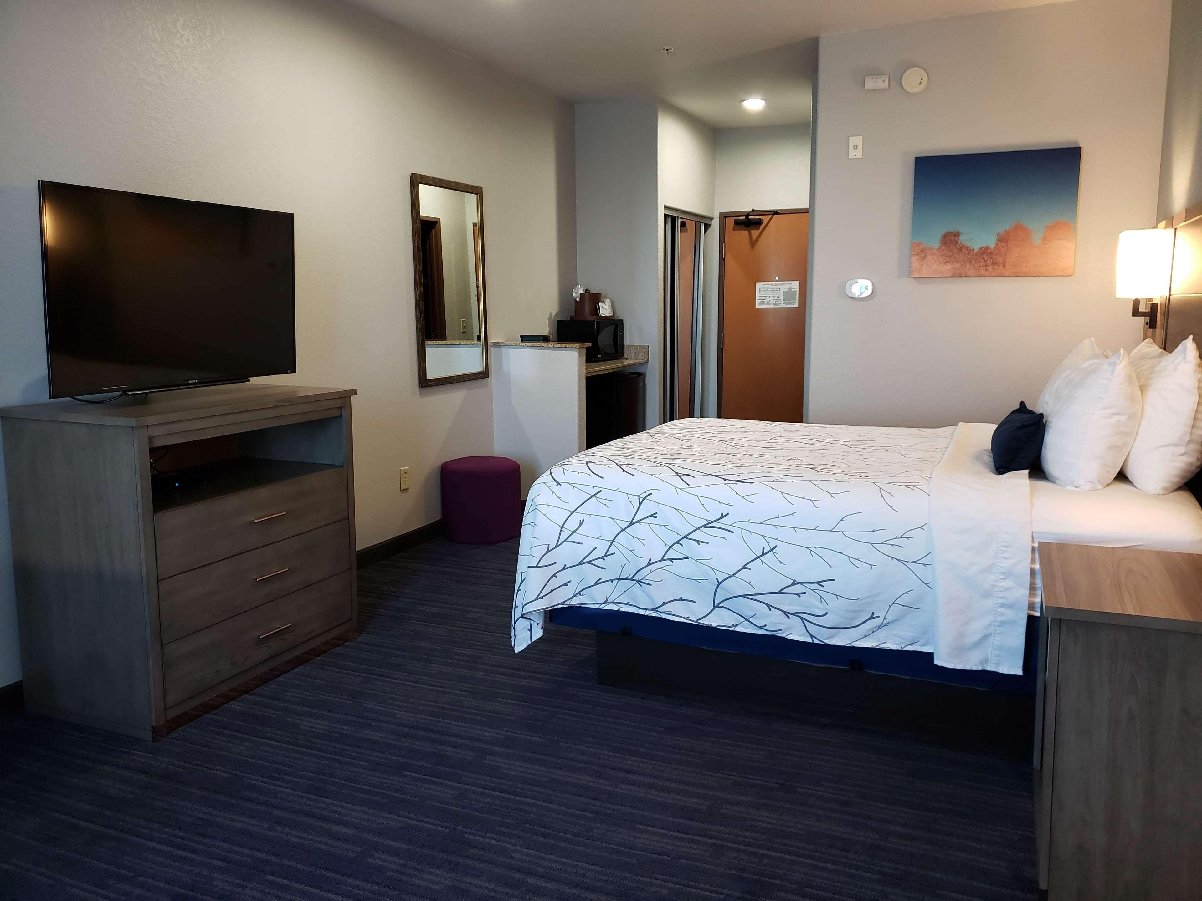 Hotel Western East & San Antonio