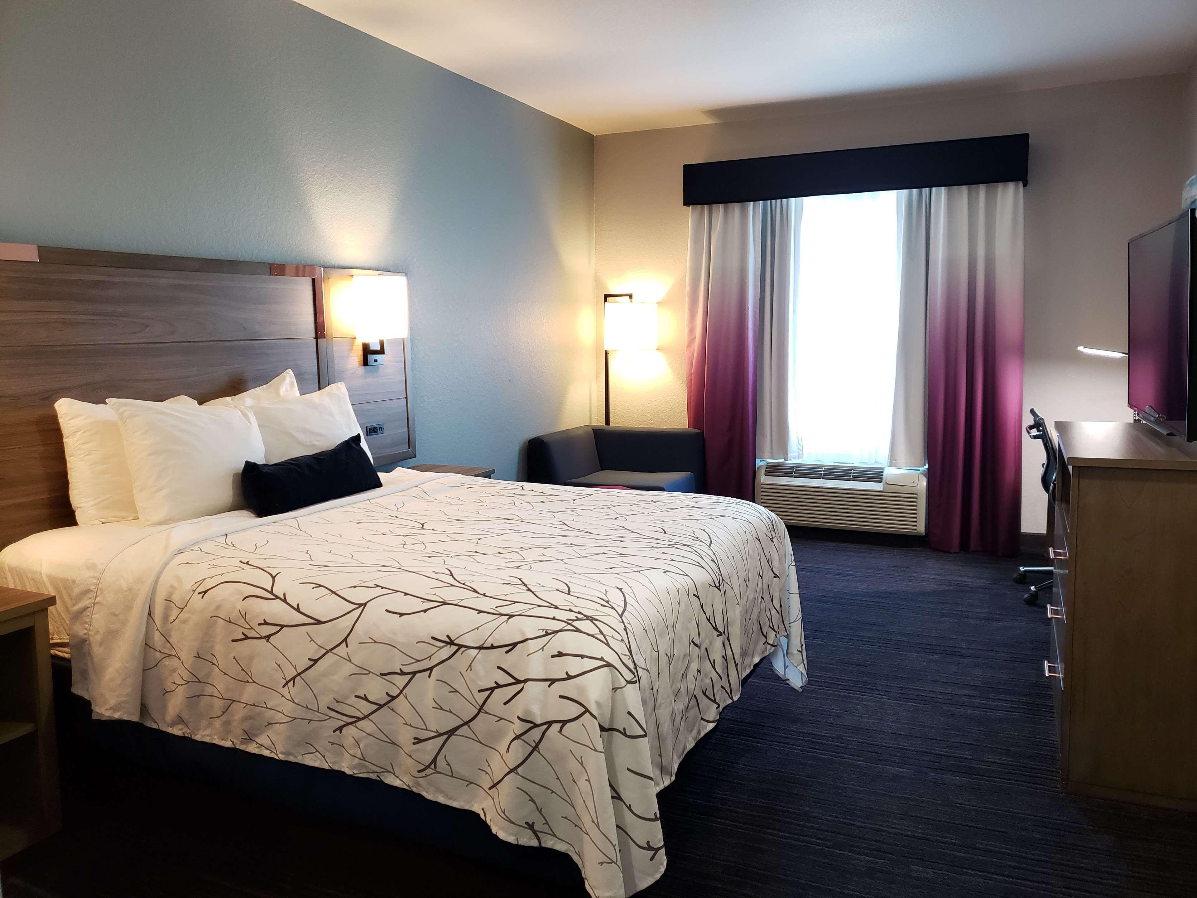 Western East & 3* San Antonio