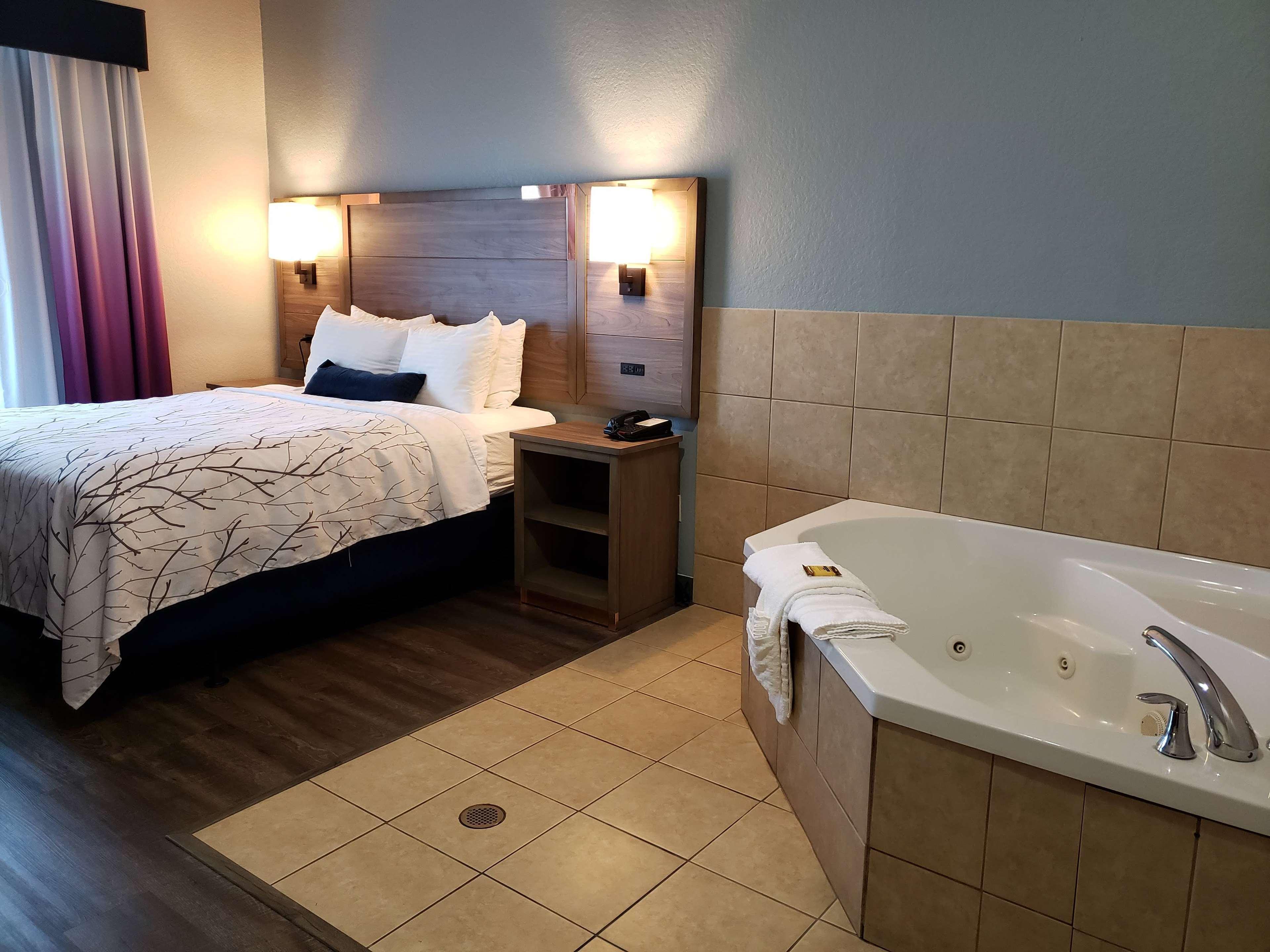 Western East & Hotel San Antonio