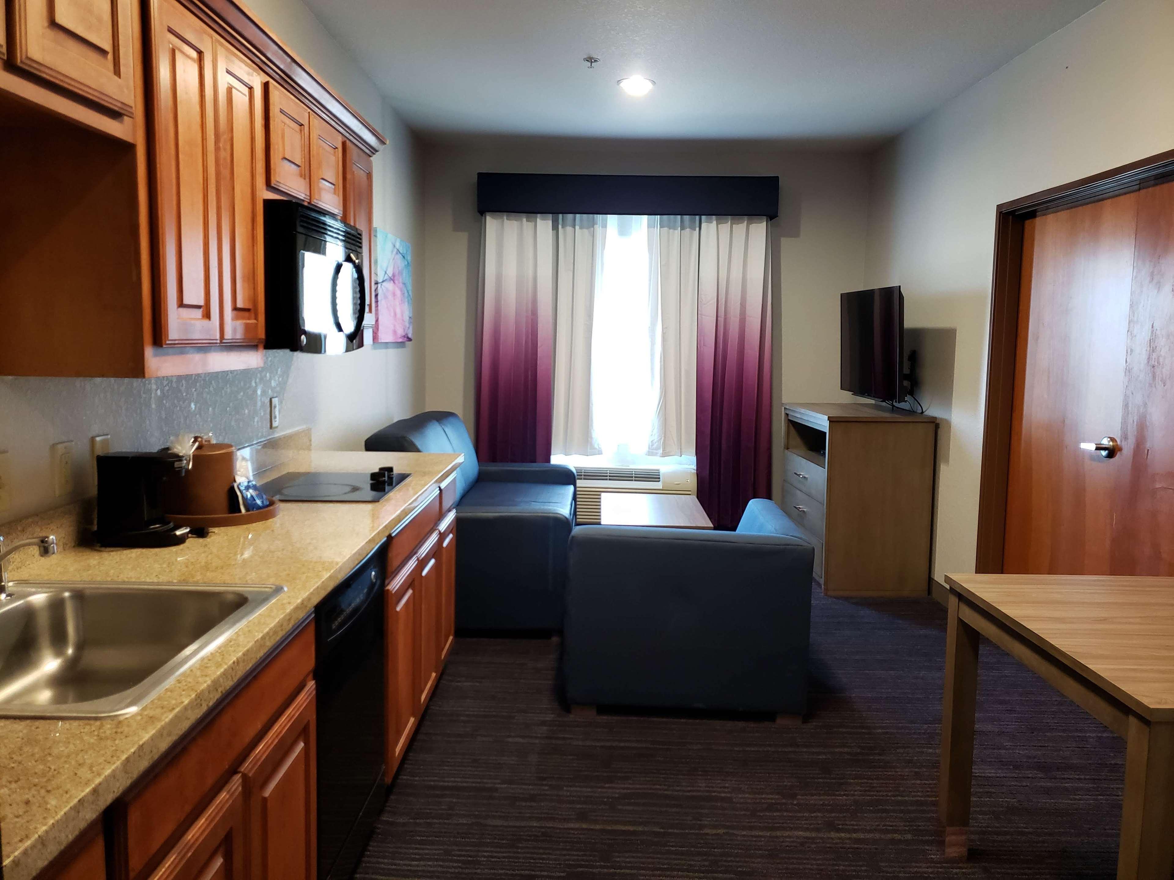 Western East & 3* San Antonio
