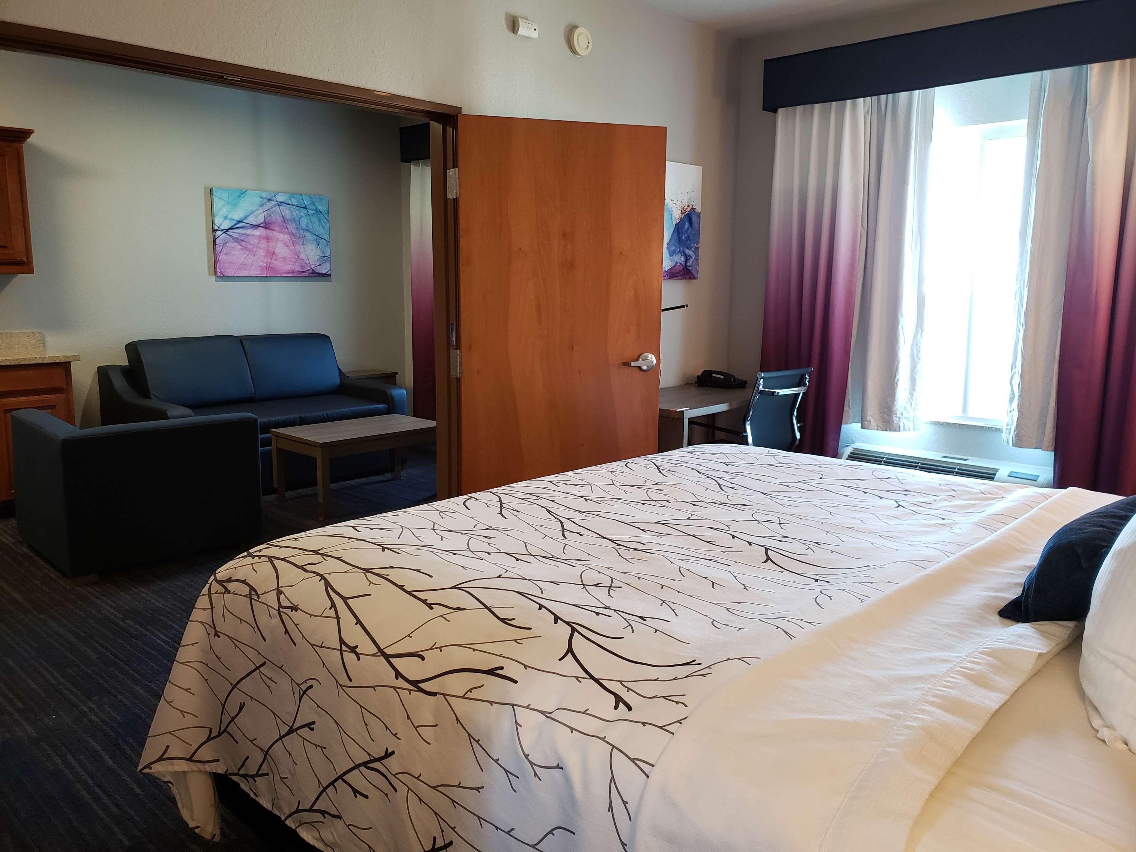 Western East & Hotel