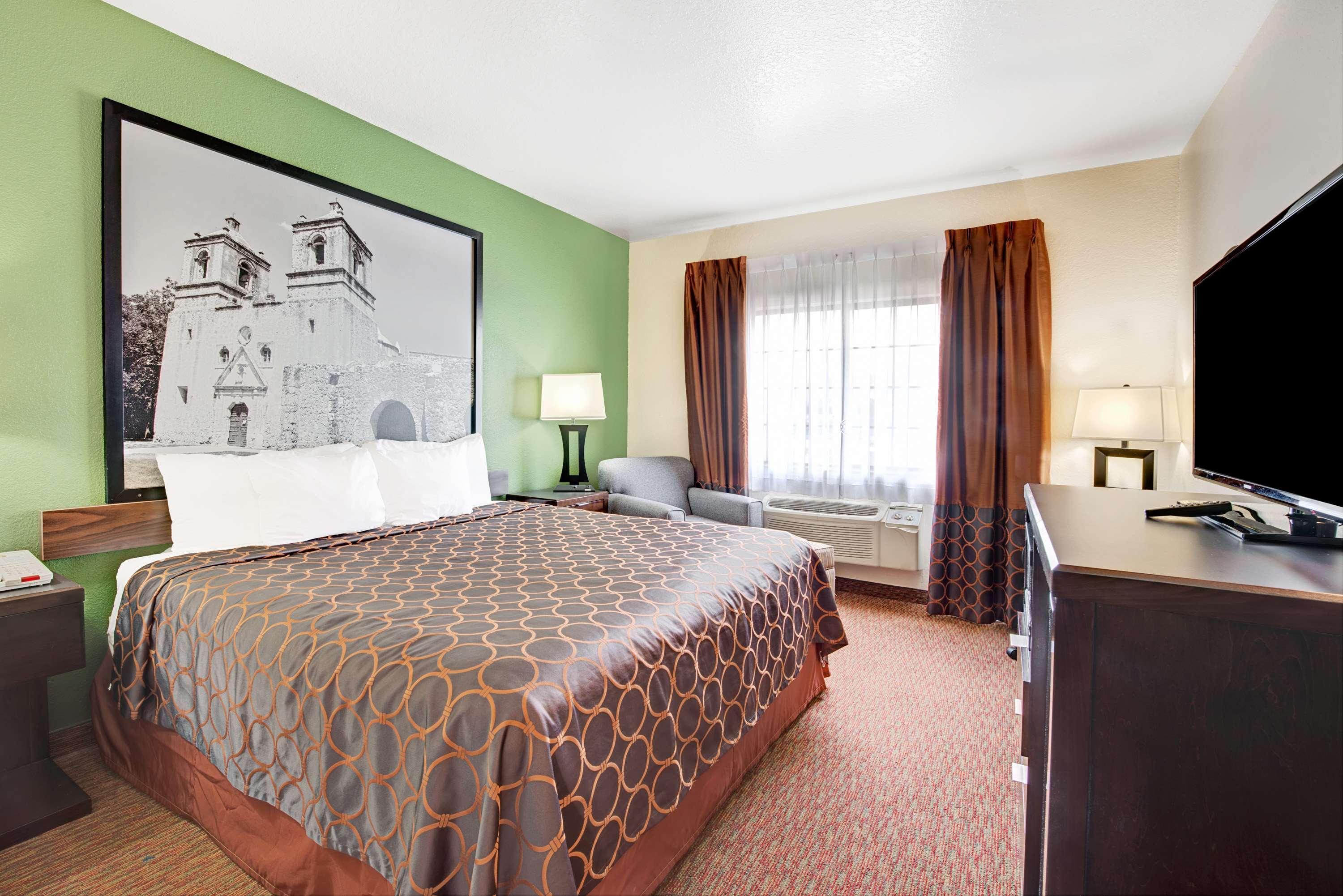 Hotel Surestay By Western Airport San Antonio