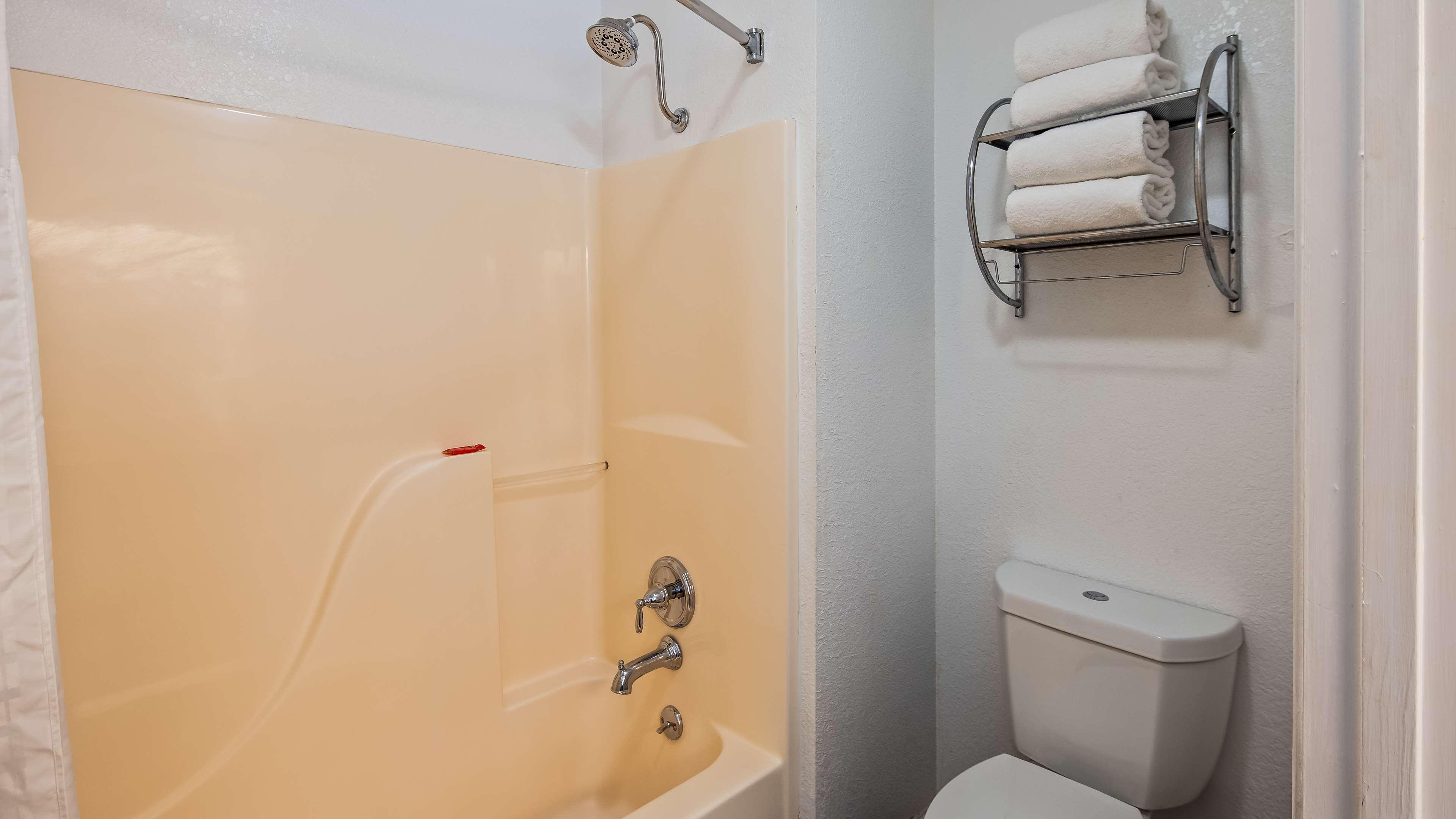 Hotel Surestay By Western Airport San Antonio