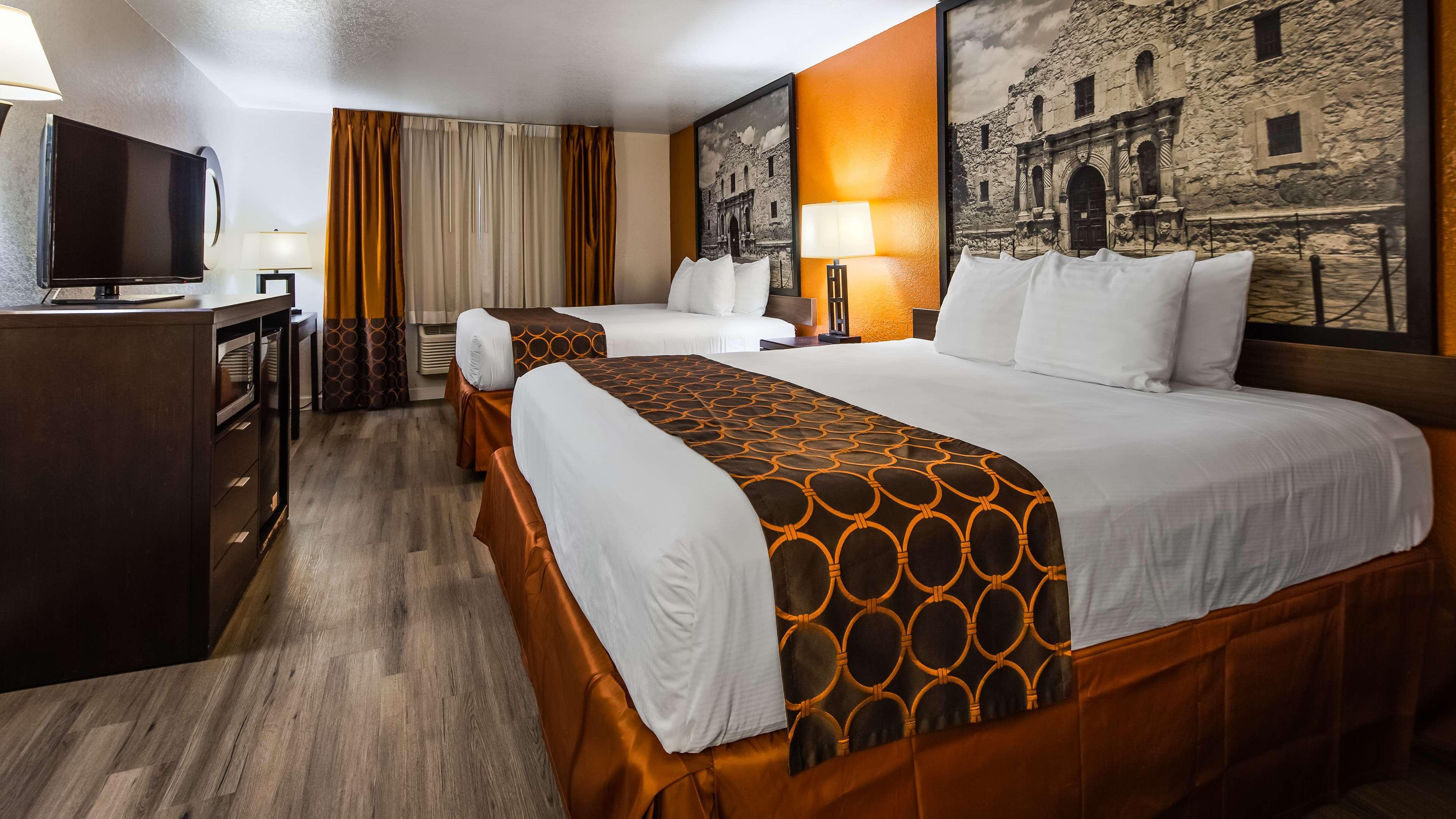 Surestay By Western Airport 3*
