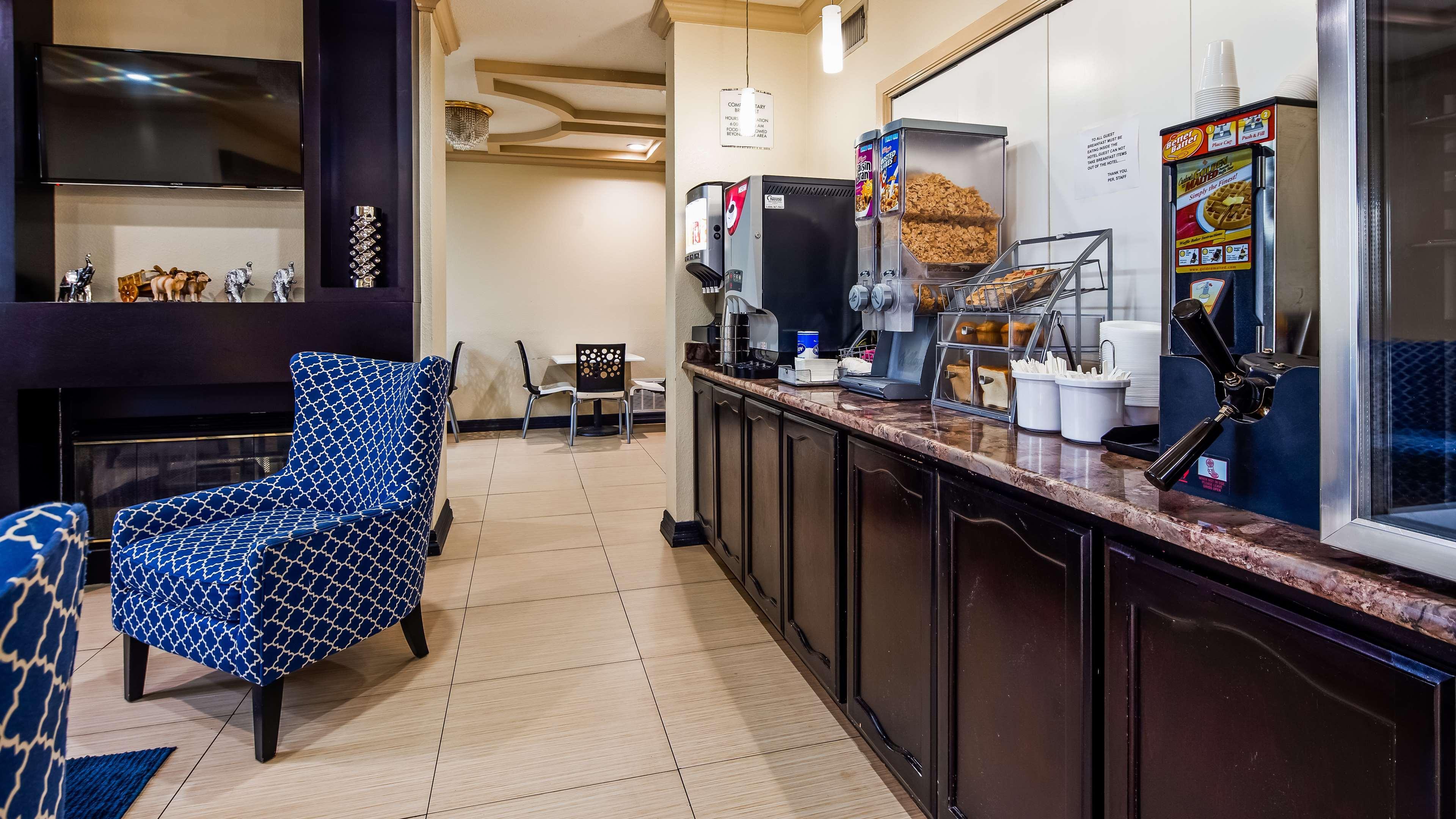 Hotel Surestay By Western Airport San Antonio