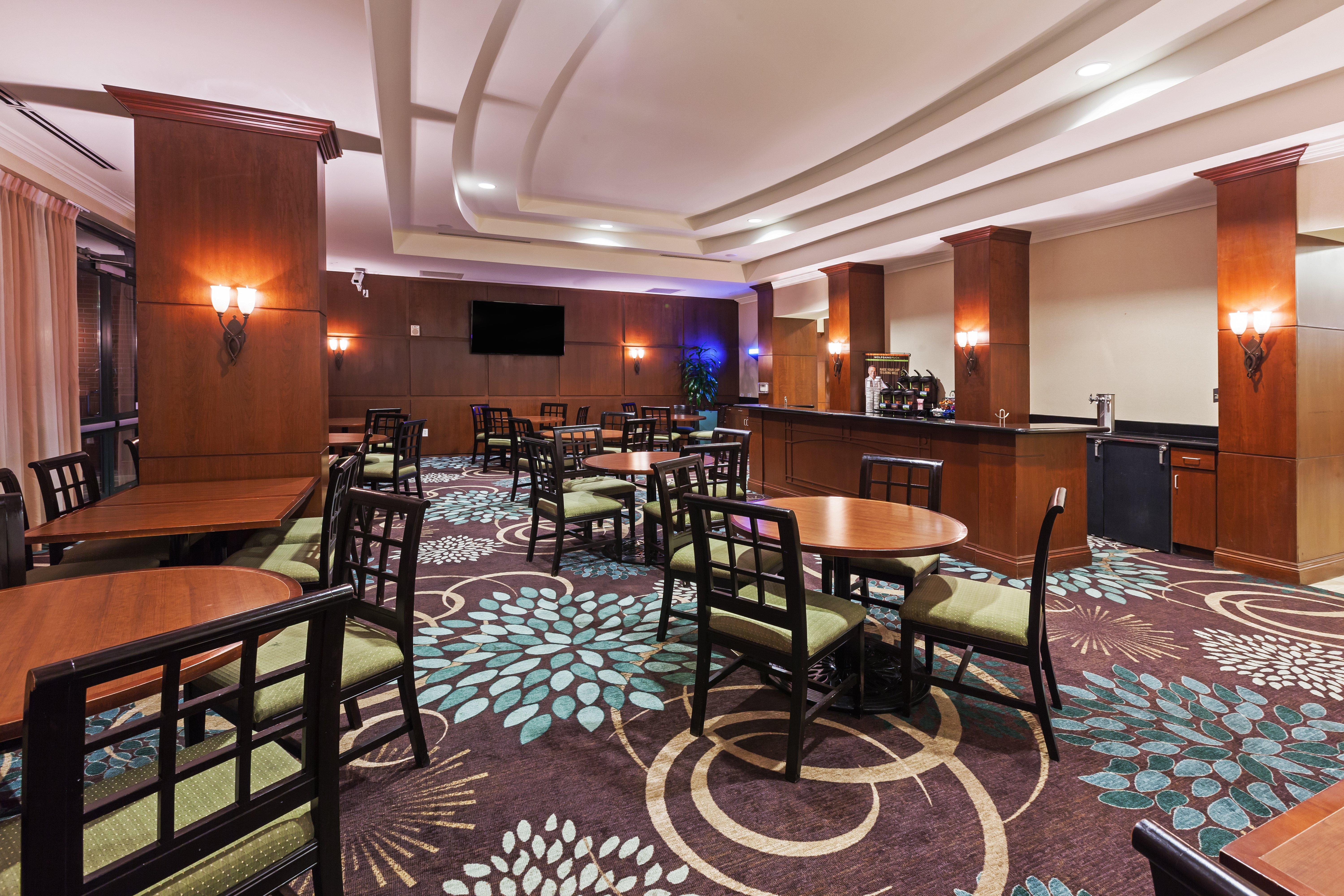 Hotel Staybridge Downtown Convention Center By Ihg