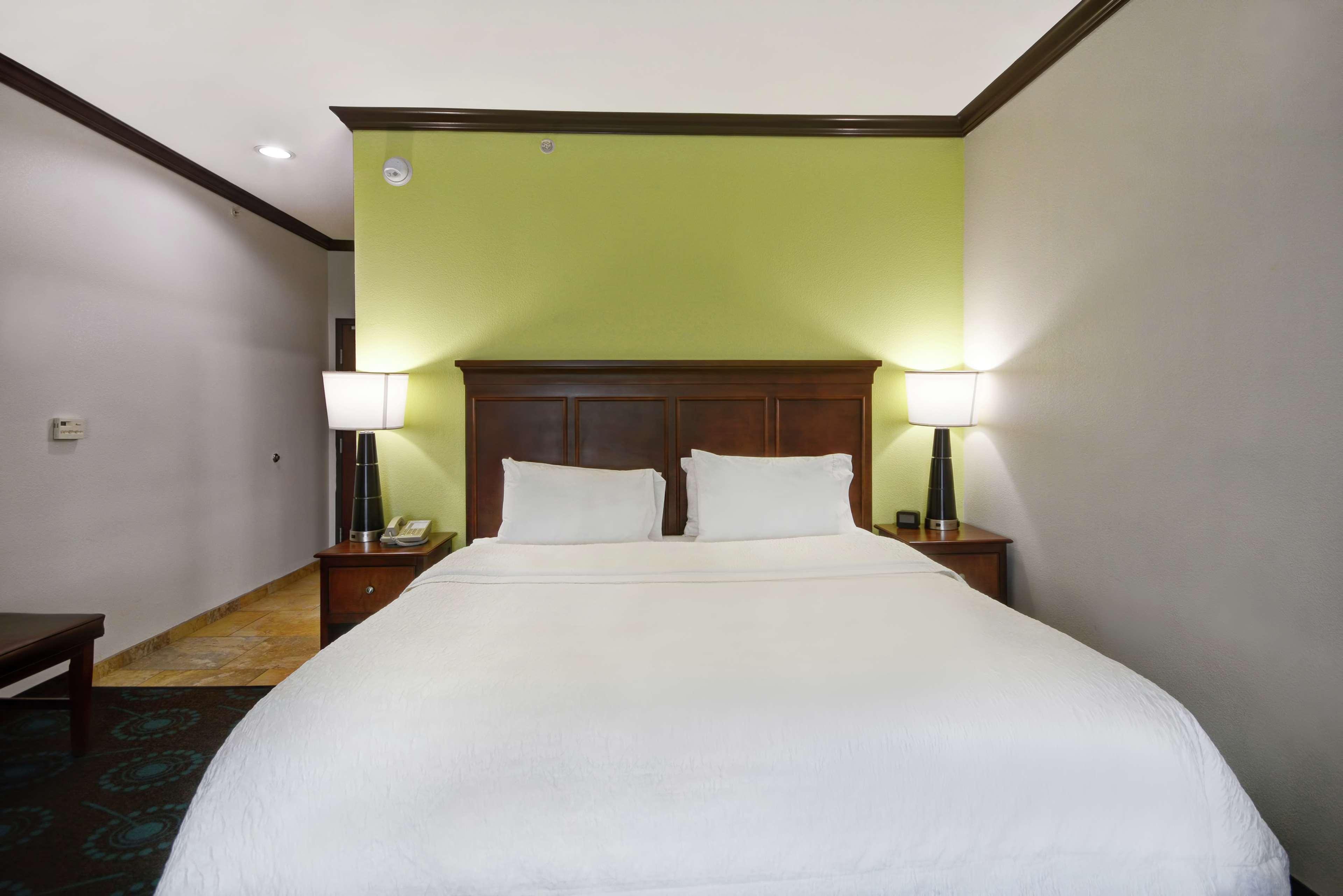 Hampton & San Antonio/northeast I-35 Hotel 3*