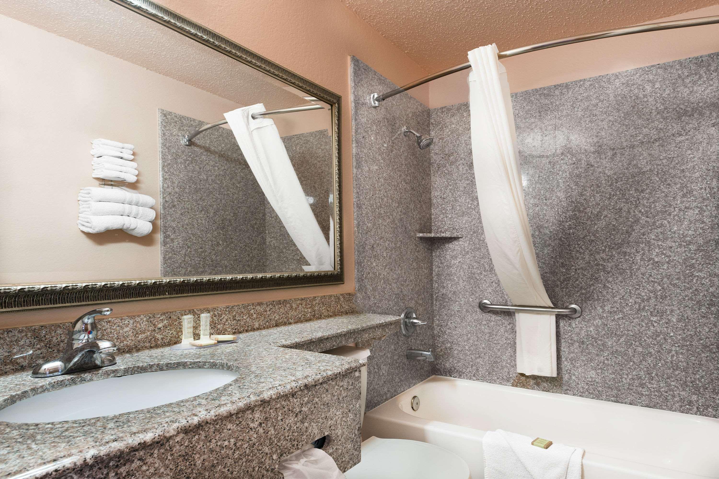 Super 8 By Wyndham San Antonio/i-35 North *