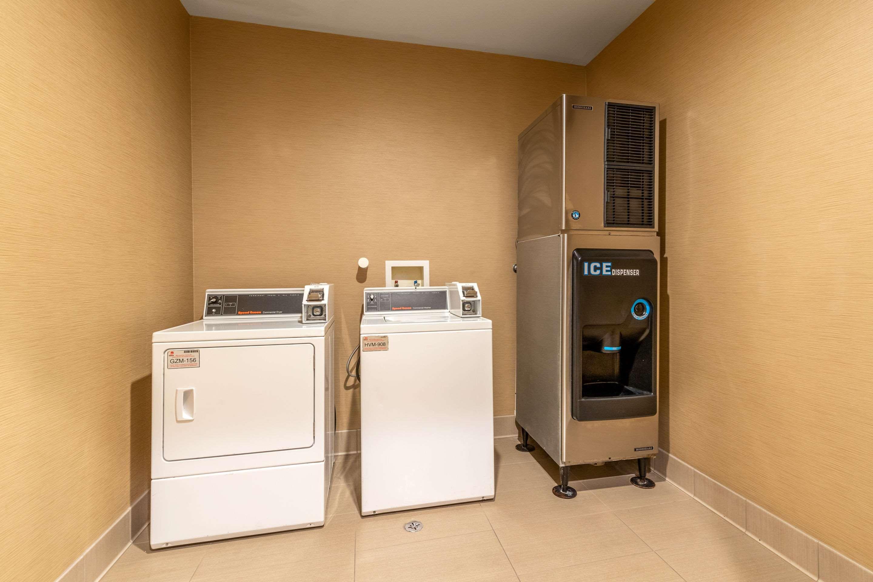 Hotel Comfort North - Stone Oak 3*