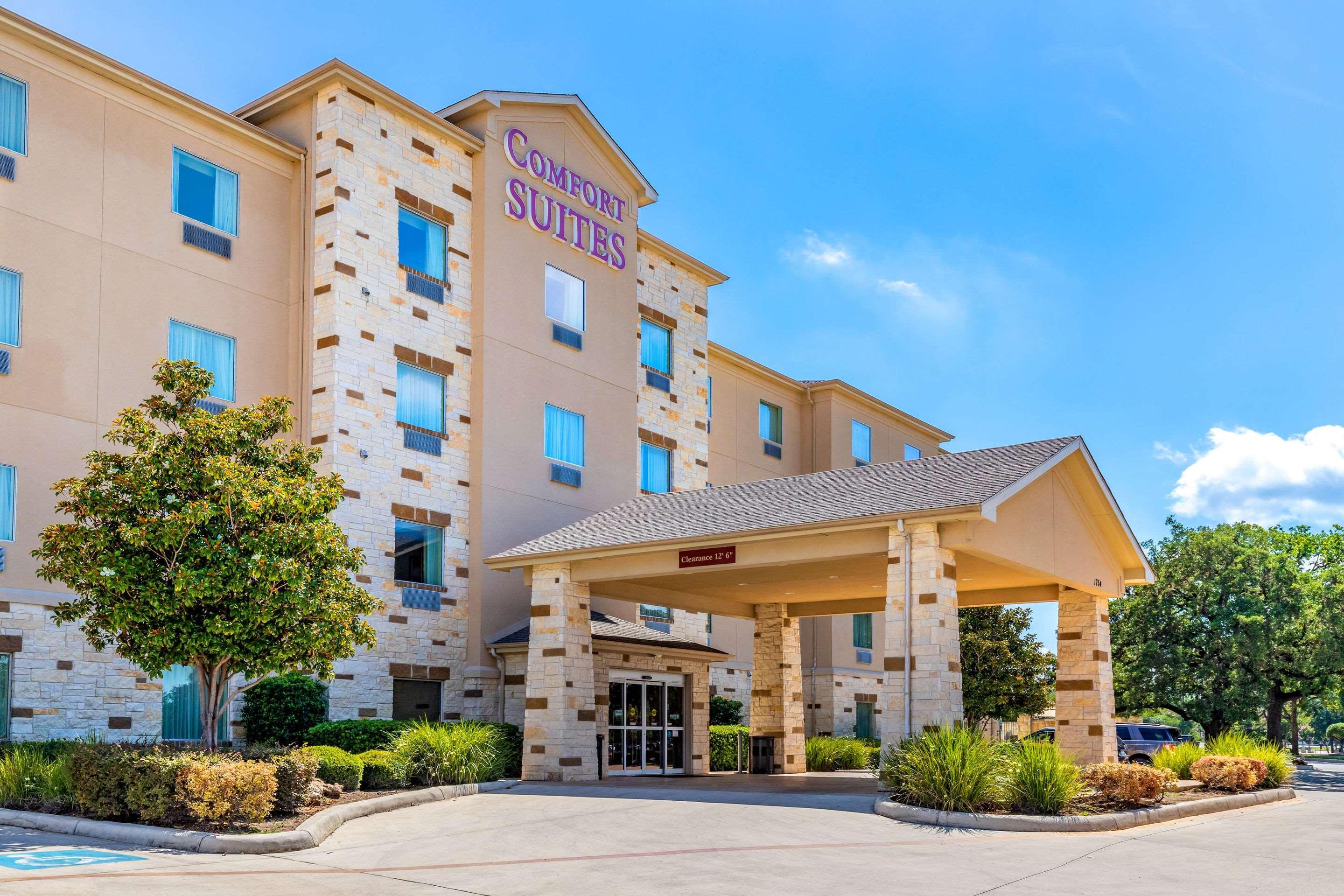 Comfort North - Stone Oak Hotel