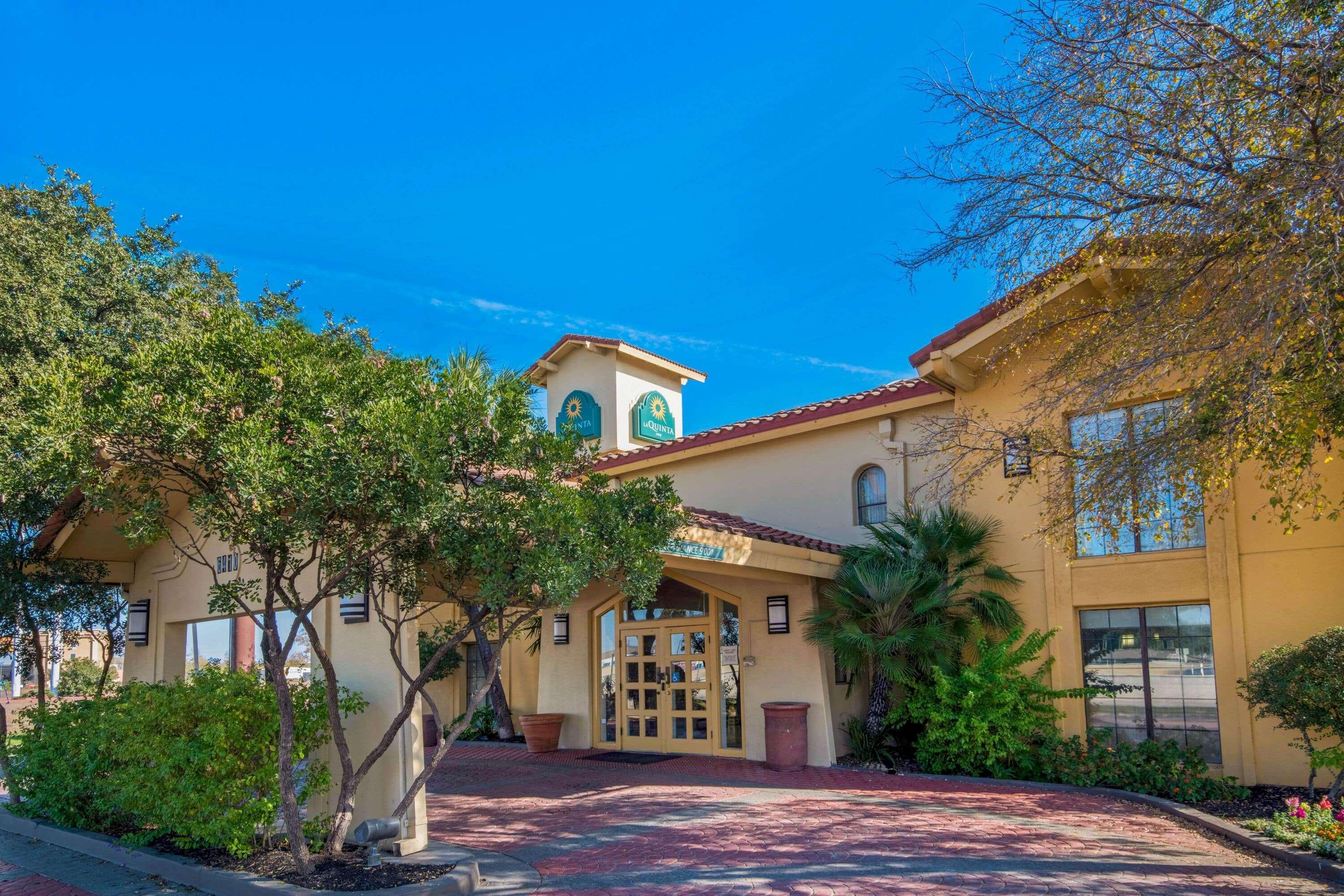 La Quinta By Wyndham I-35 N At Rittiman Rd 3*