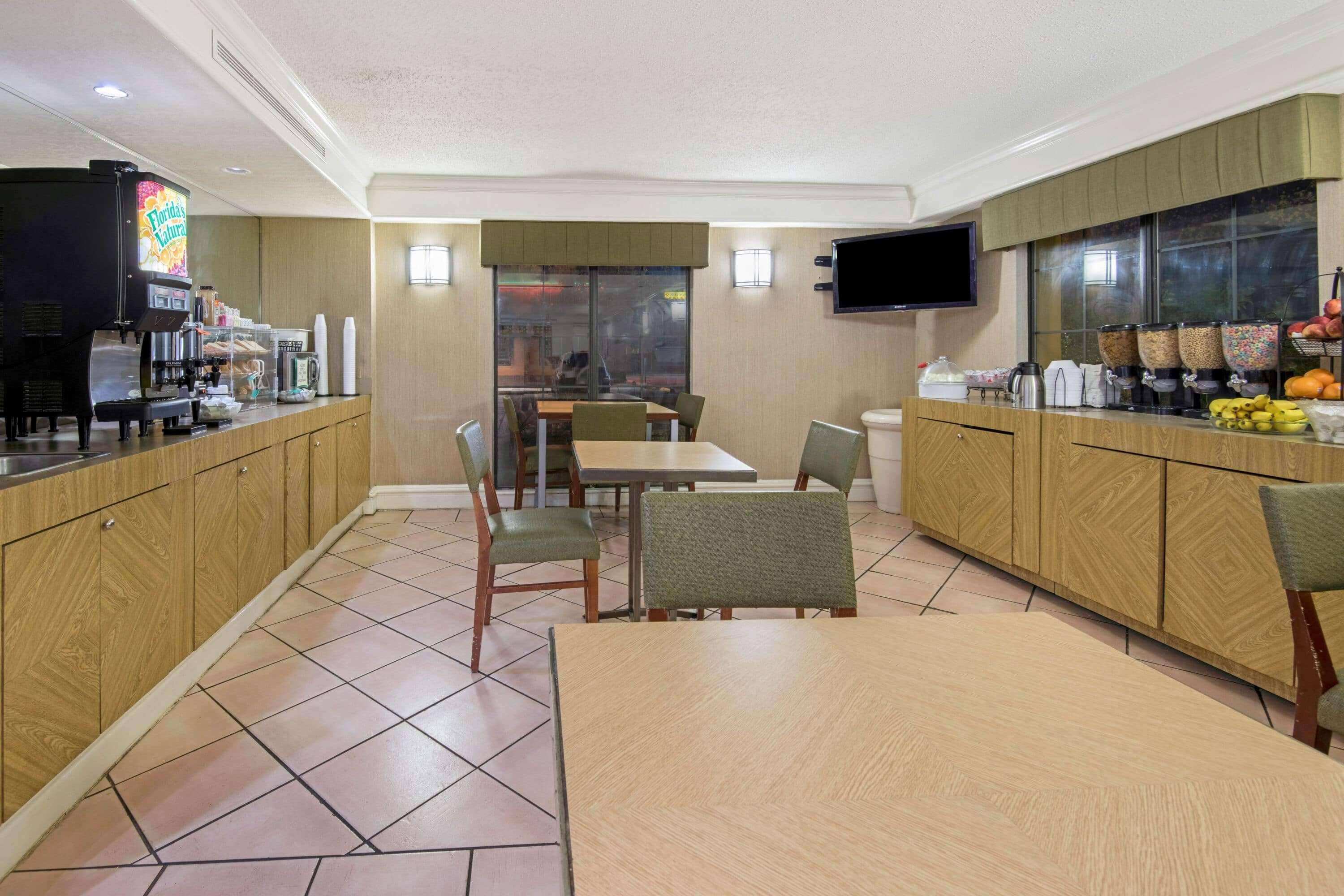 La Quinta By Wyndham I-35 N At Rittiman Rd 3* San Antonio