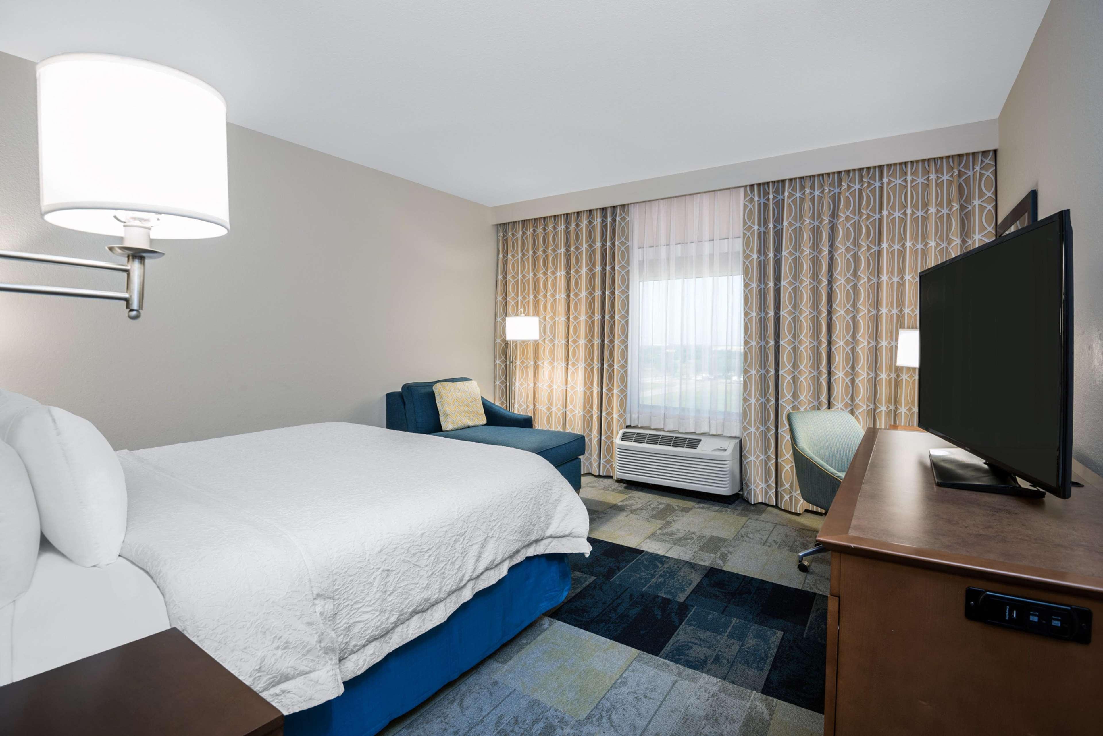 Hampton & Brooks Base, Tx Hotel 3*