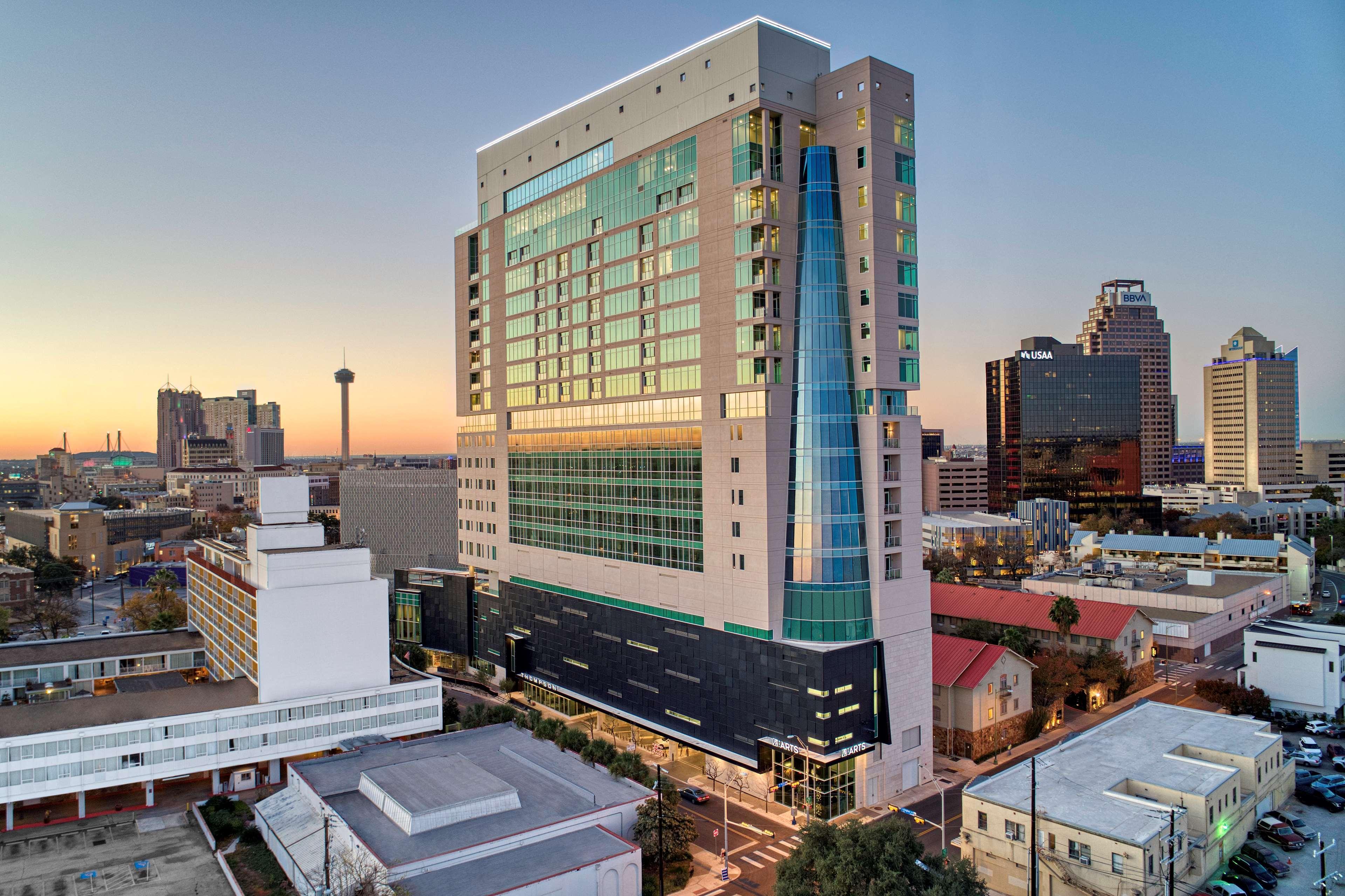 Thompson - Riverwalk, By Hyatt