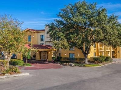 La Quinta By Wyndham I-35 N At Toepperwein 2* San Antonio