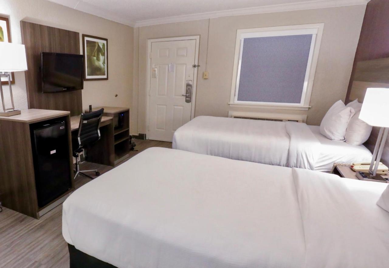 La Quinta By Wyndham Lackland San Antonio