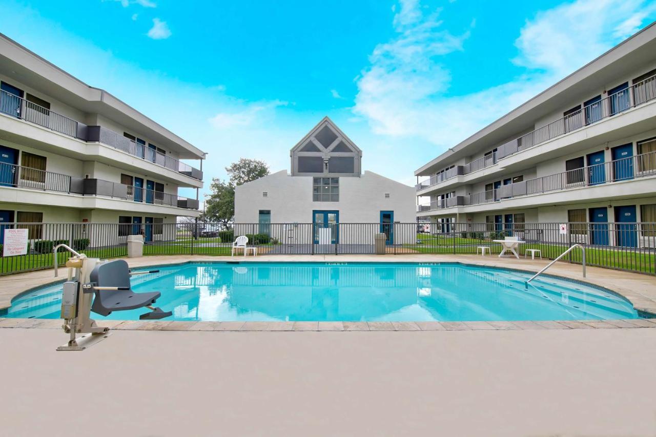 6-san Antonio, Tx - Airport Hotel