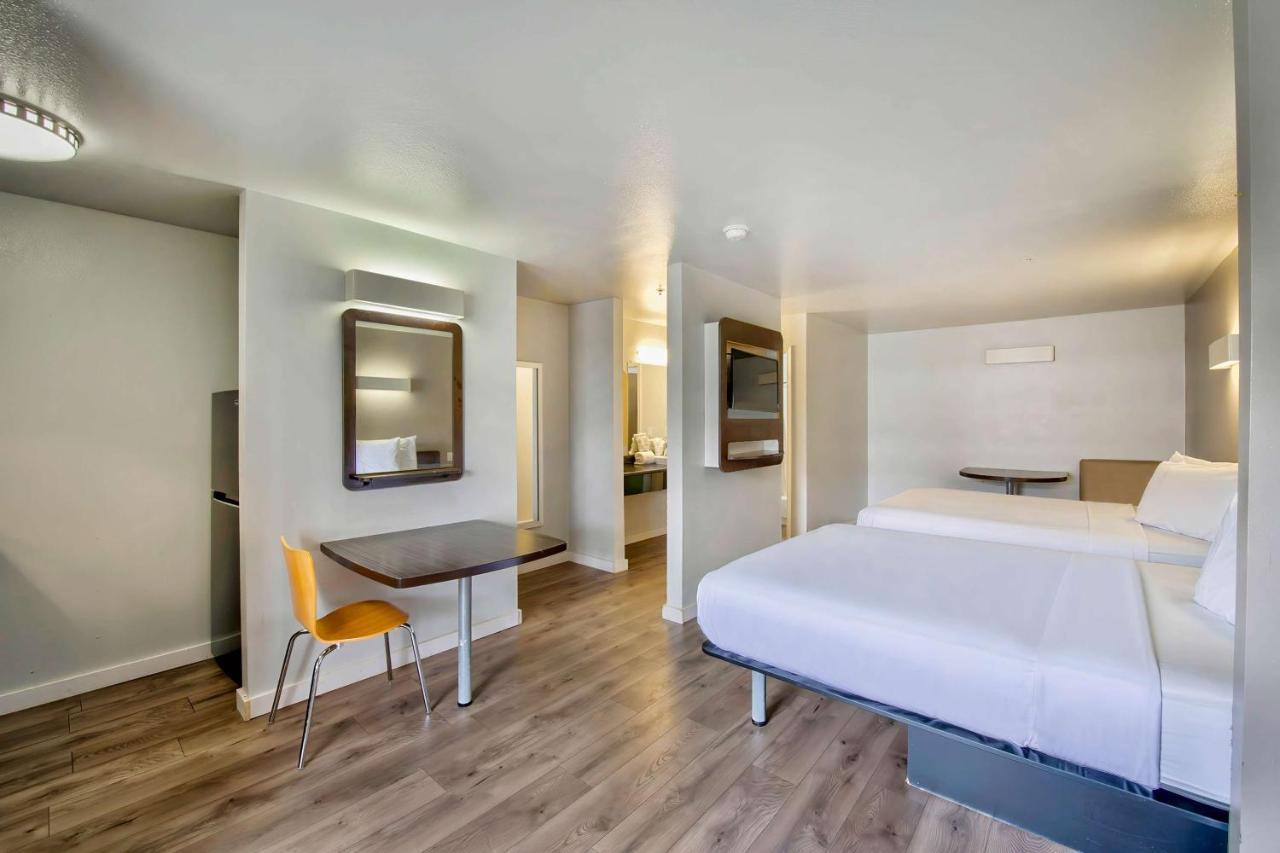 Hotel 6-san Antonio, Tx - Airport San Antonio