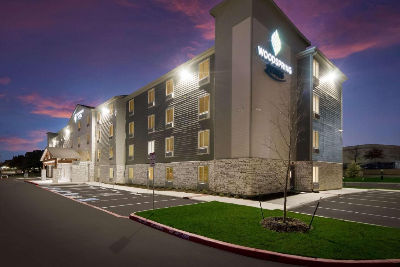 Woodspring Utsa - Medical Center 2*