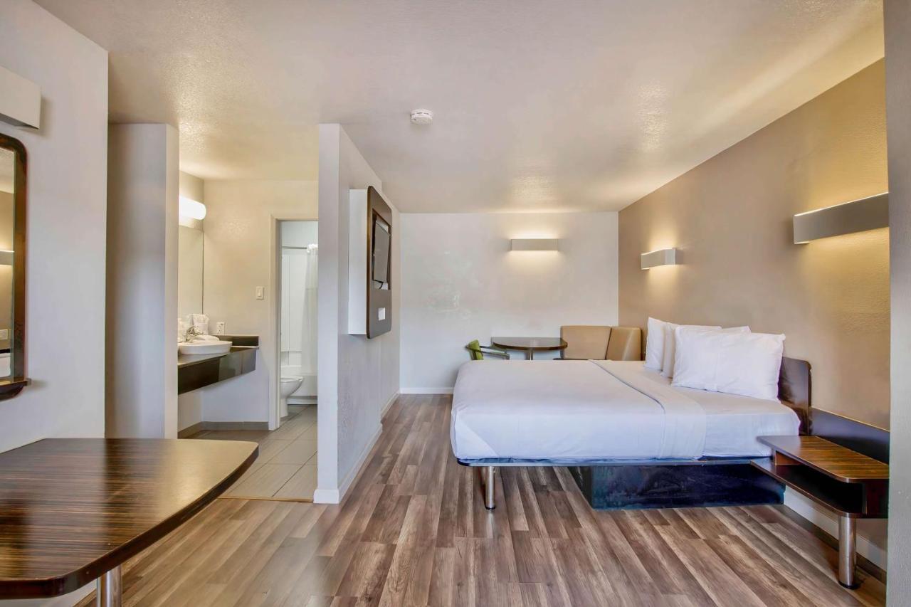 6-san Antonio, Tx - Airport Hotel