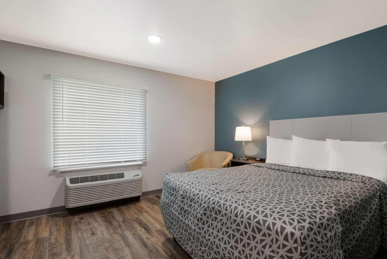 Woodspring Utsa - Medical Center San Antonio
