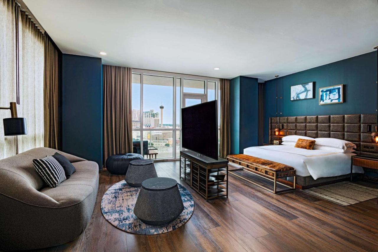 Thompson - Riverwalk, By Hyatt