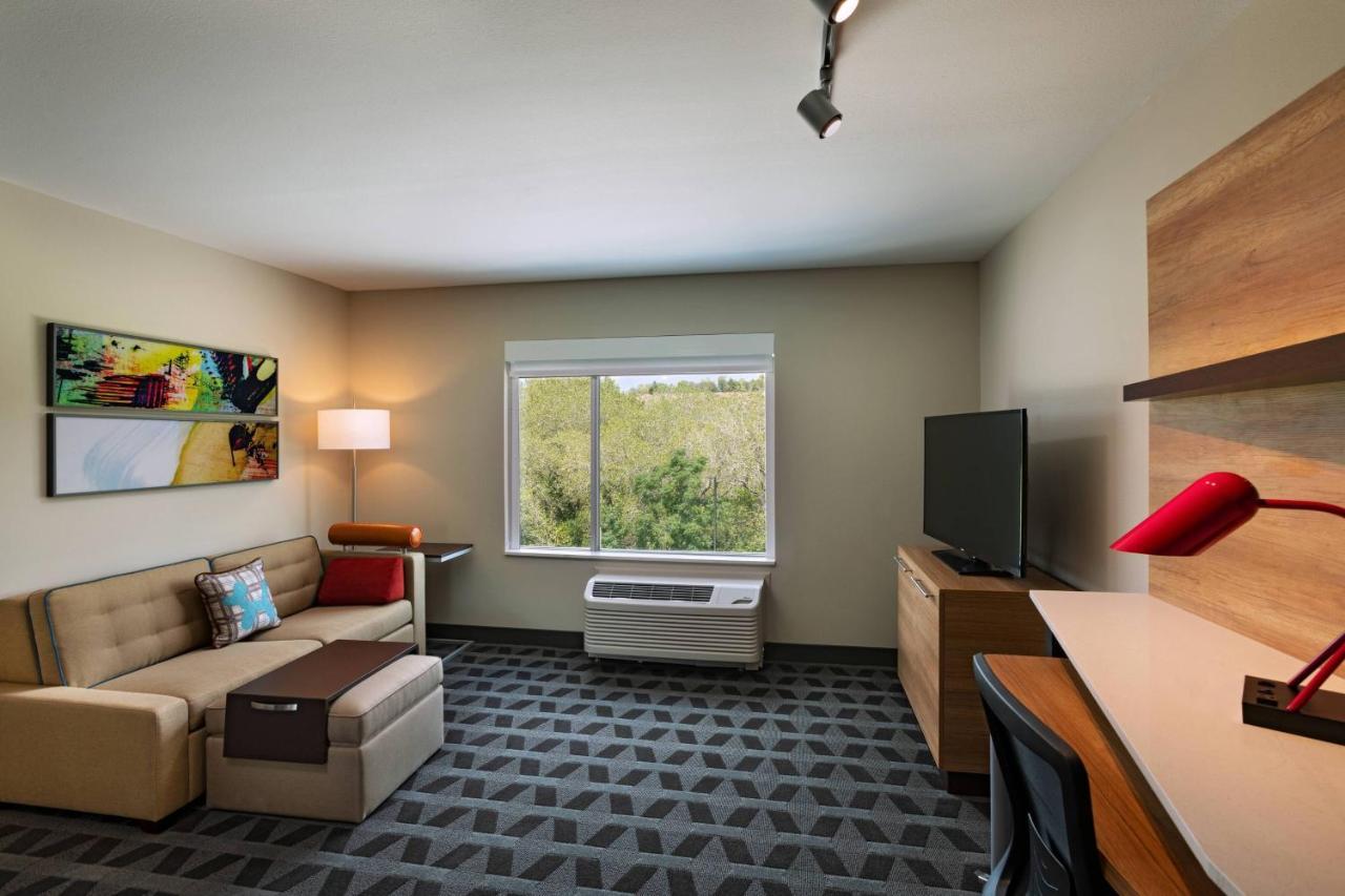 Hotel Towneplace Northwest At The Rim 3*