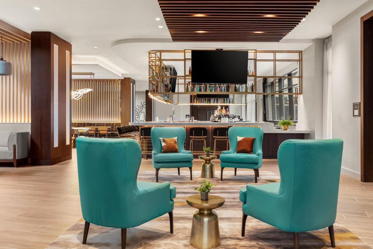 Hotel Marriott Airport 4*