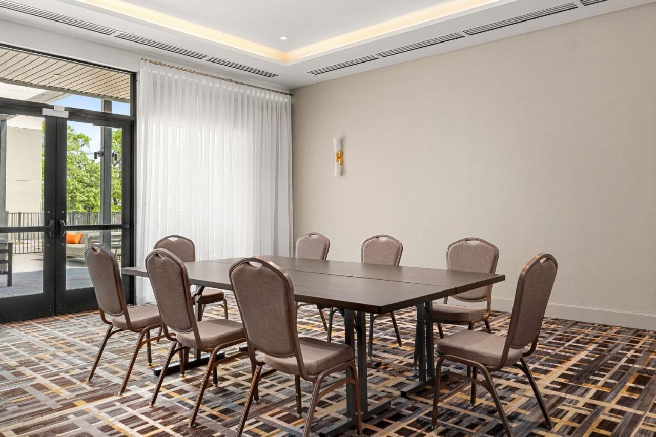 Marriott Airport Hotel