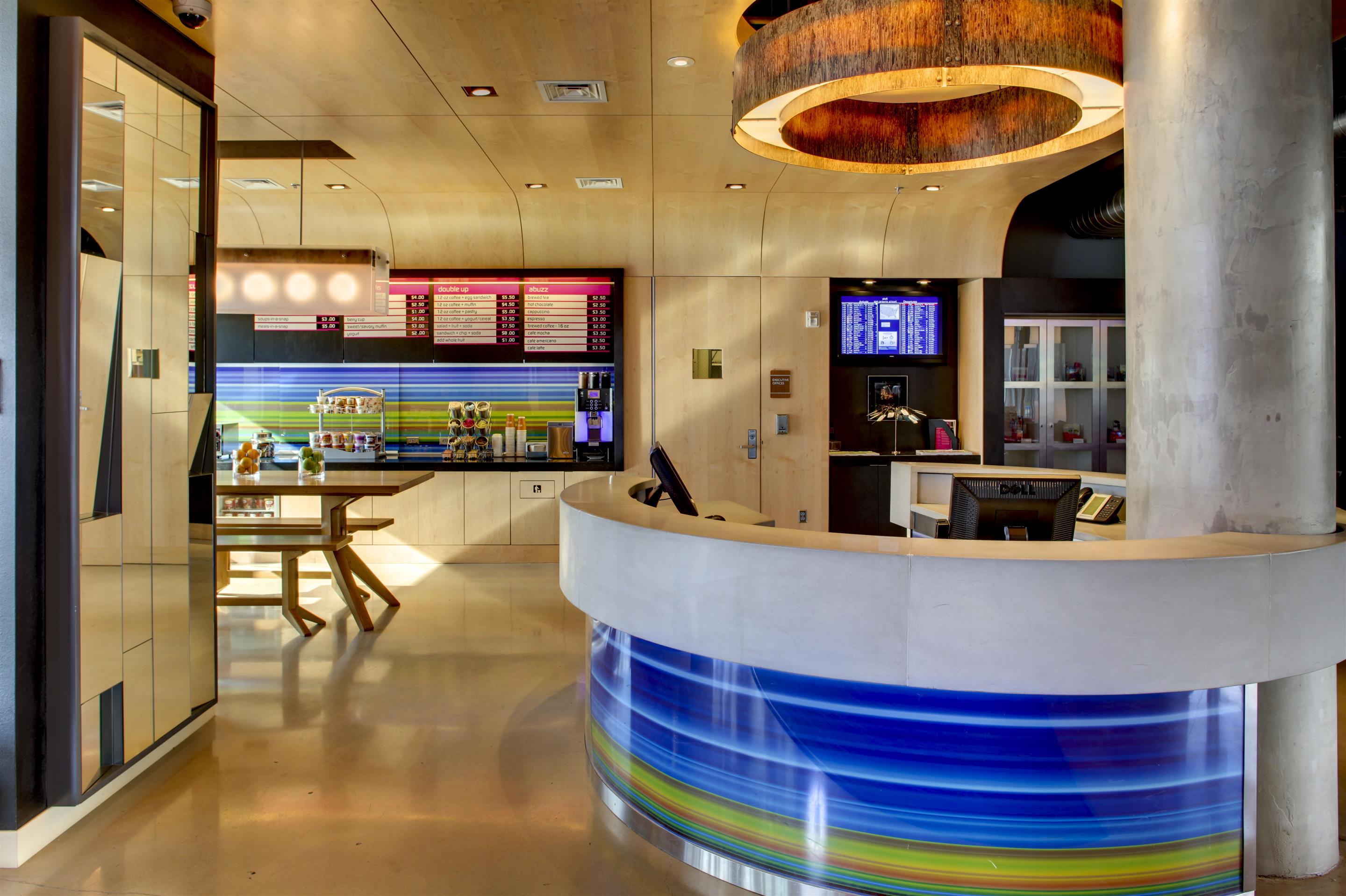 Aloft Airport San Antonio