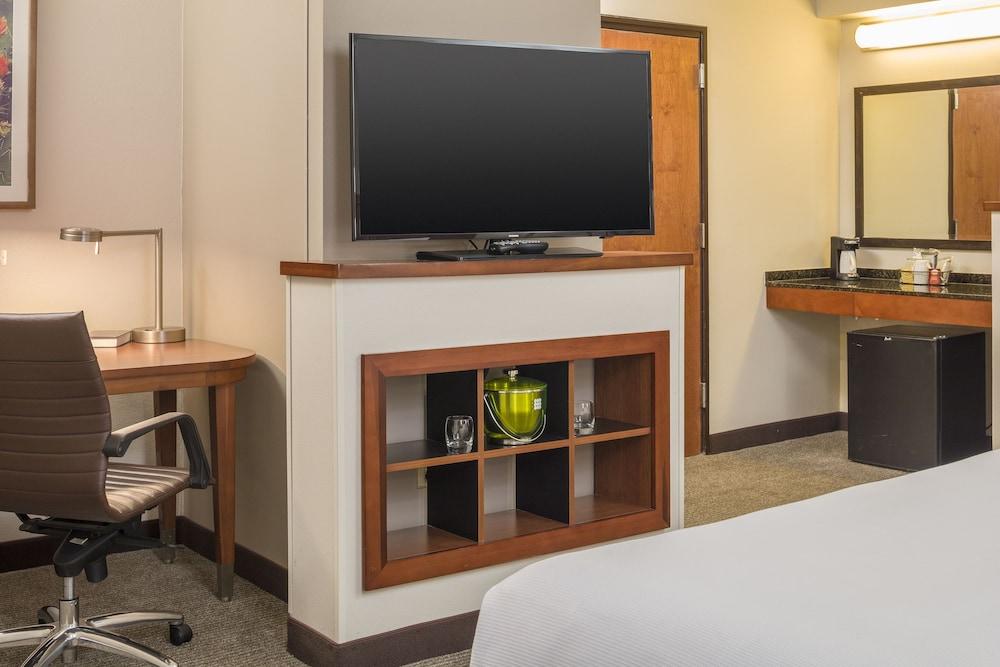 Hotel Hyatt Place Airport/quarry Market