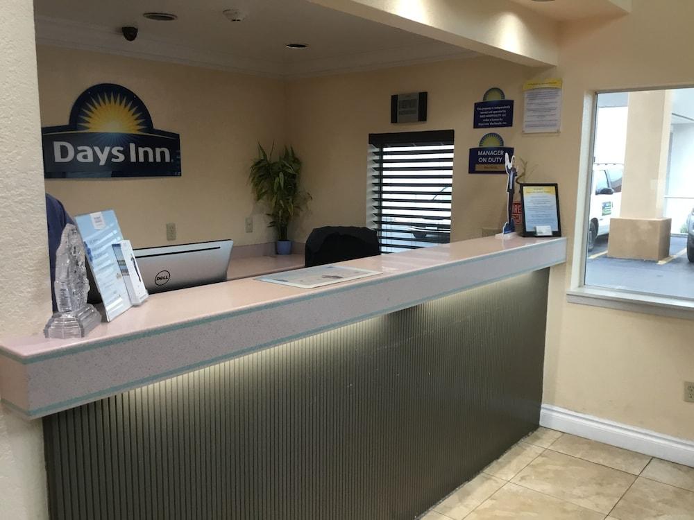 Hotel Days By Wyndham Airport San Antonio