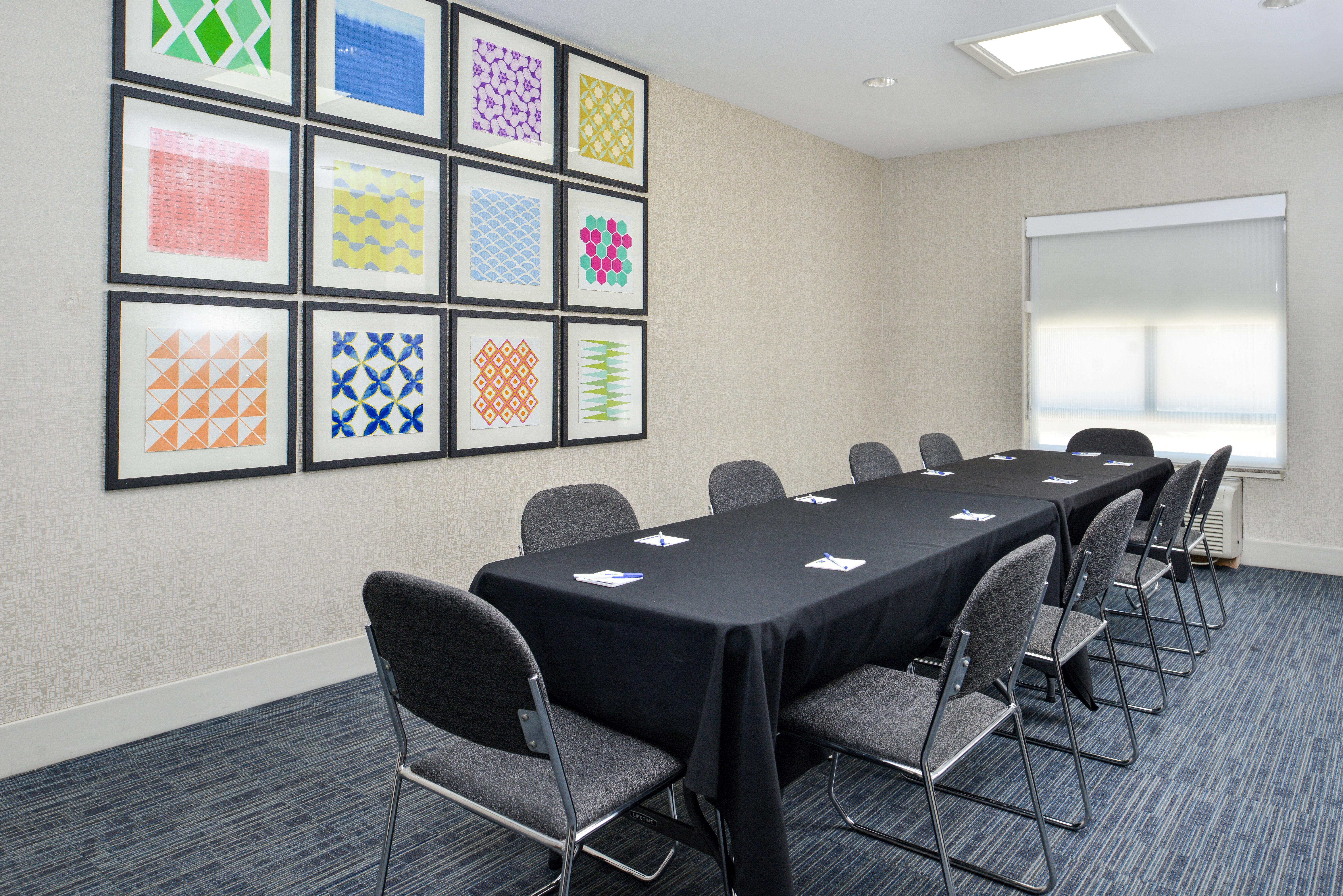 Hotel Express & Nw-medical Area By Ihg 3*