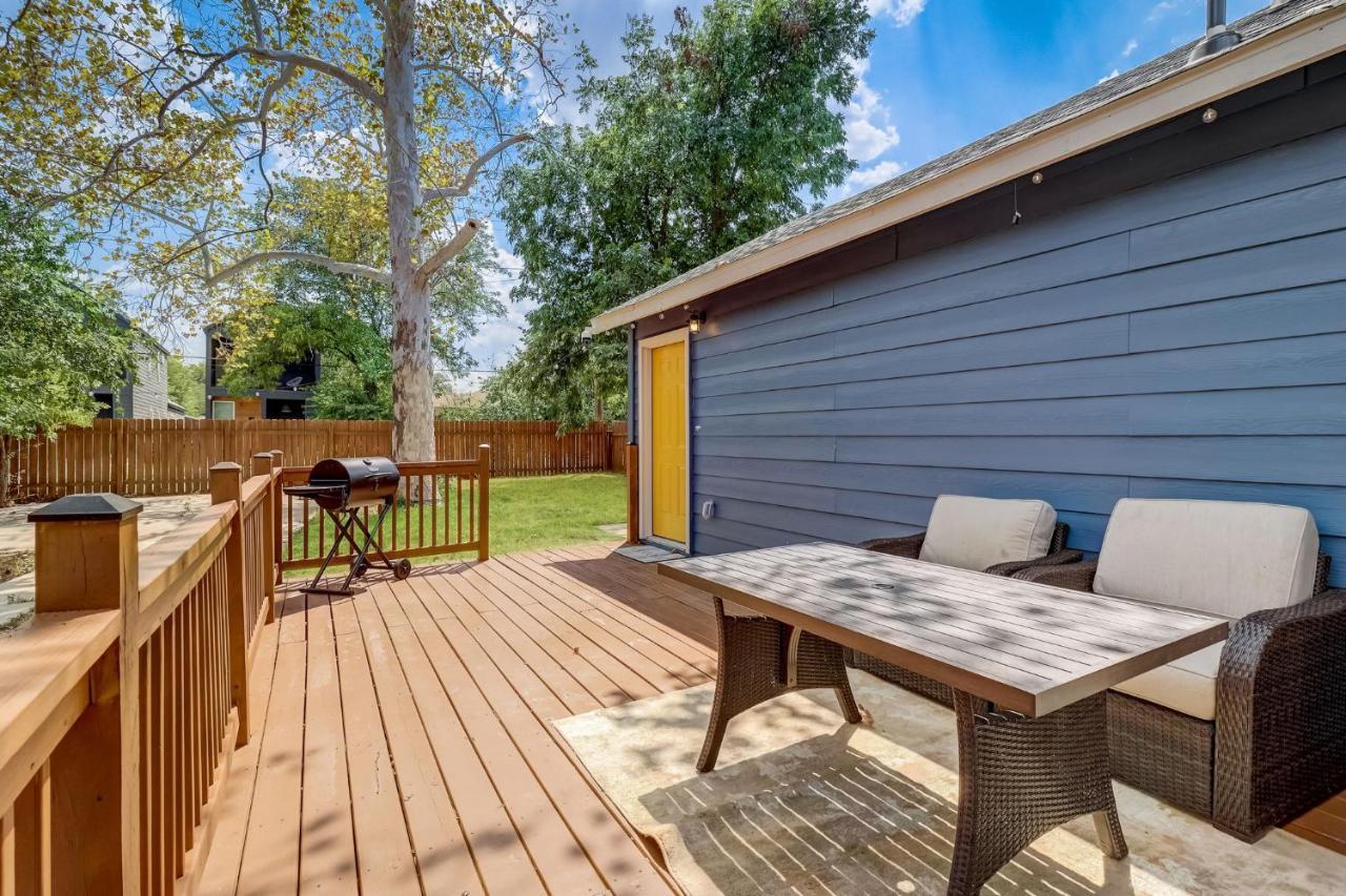 The Retro Retreat - Close To Downtown, Sam Holiday home San Antonio