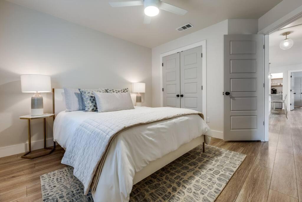 New Lone Star Retreat Remodeled Downtown San Antonio