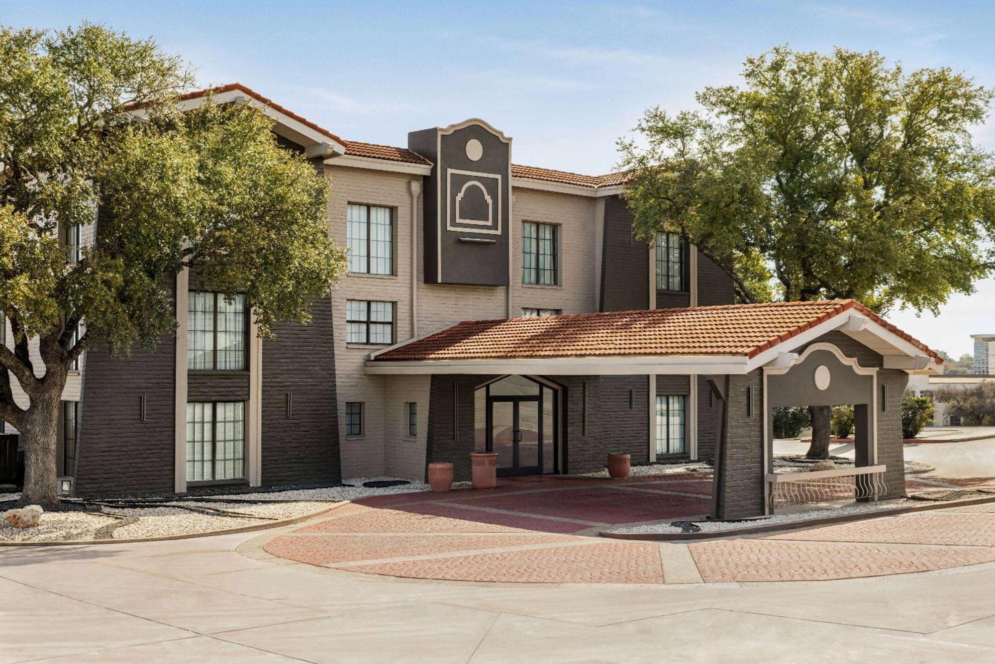 La Quinta By Wyndham I-35 N At Toepperwein Hotel 2*