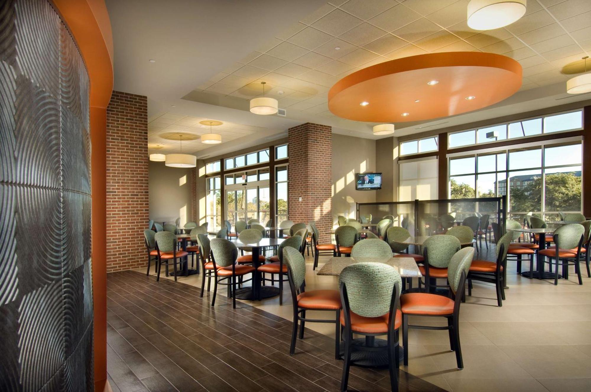 Drury Plaza North Stone Oak 3*