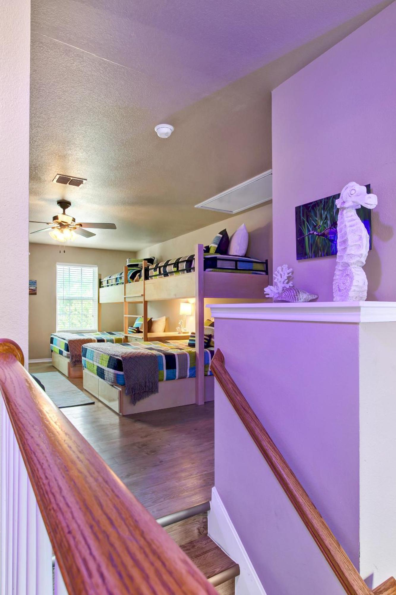 Aqueous - A Birdy Vacation Holiday home