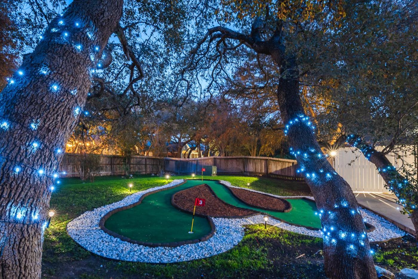 Beautiful Texas Ranch House, Game & Minigolf * San Antonio