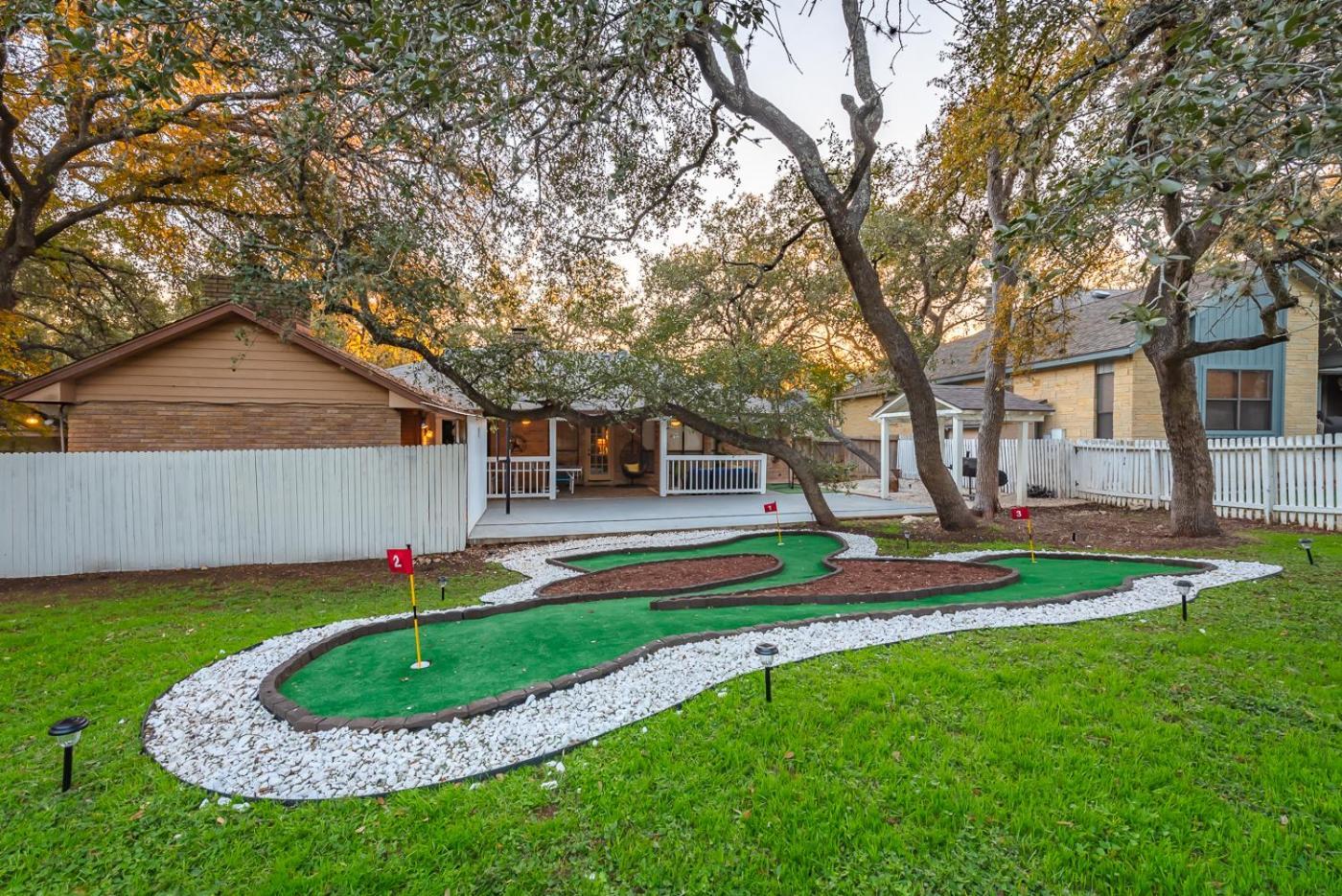 Beautiful Texas Ranch House, Game & Minigolf * San Antonio