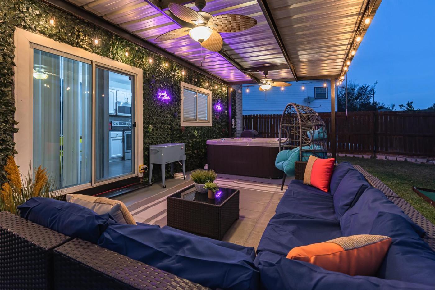 Gameroom, Bbq & Hot-tub By Lackland & Seaworld *