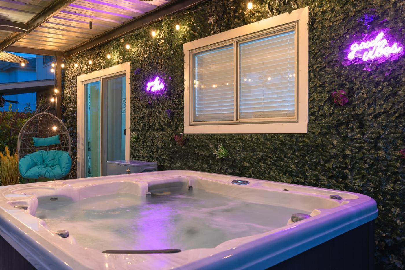 Gameroom, Bbq & Hot-tub By Lackland & Seaworld San Antonio