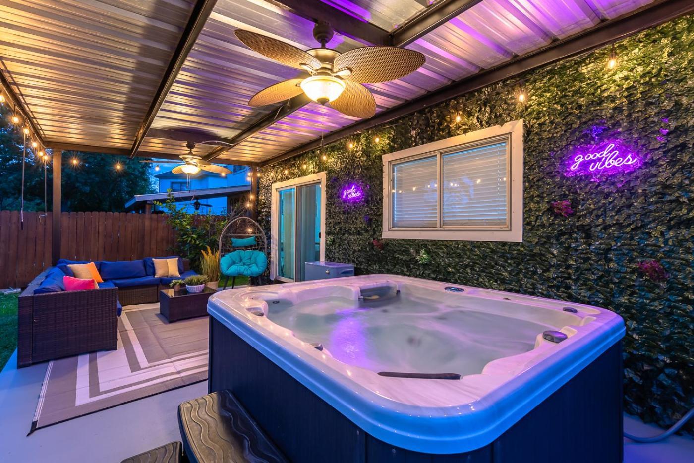 Holiday home Gameroom, Bbq & Hot-tub By Lackland & Seaworld