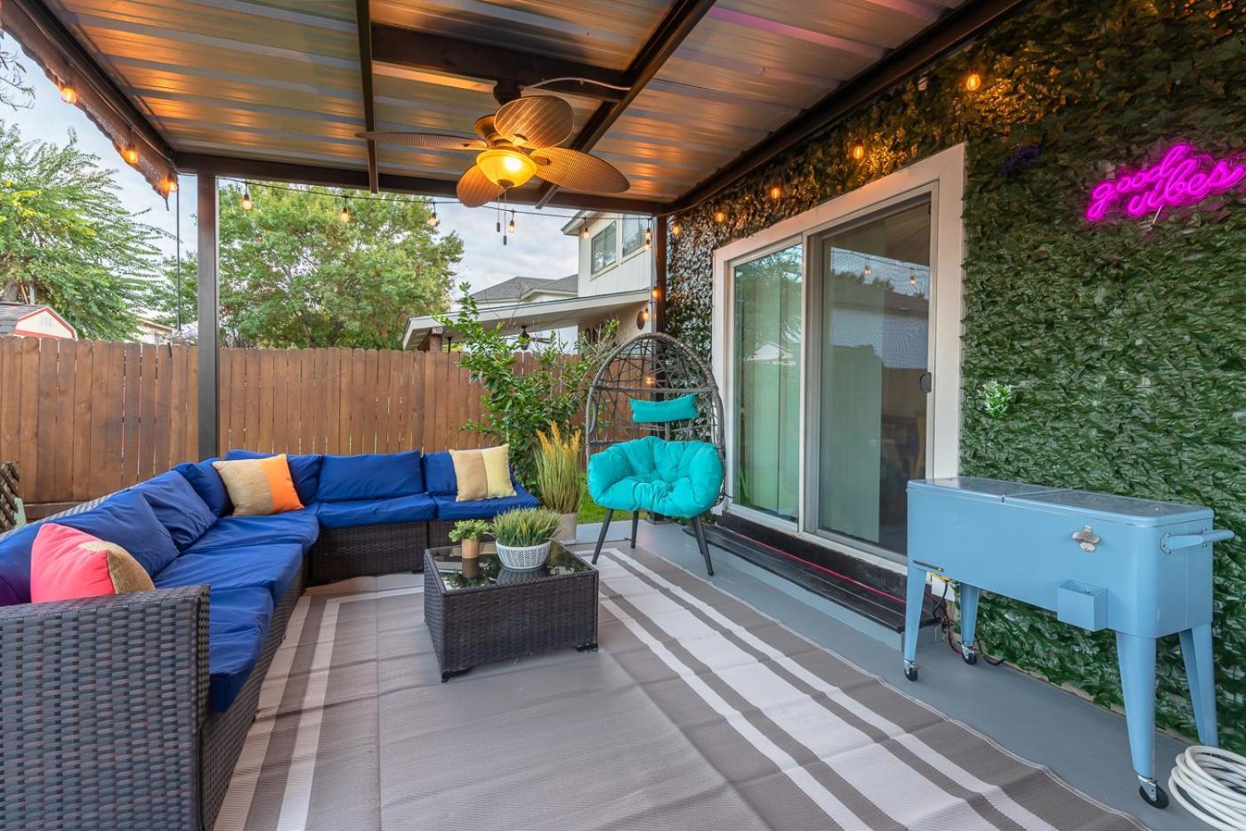 Gameroom, Bbq & Hot-tub By Lackland & Seaworld Holiday home