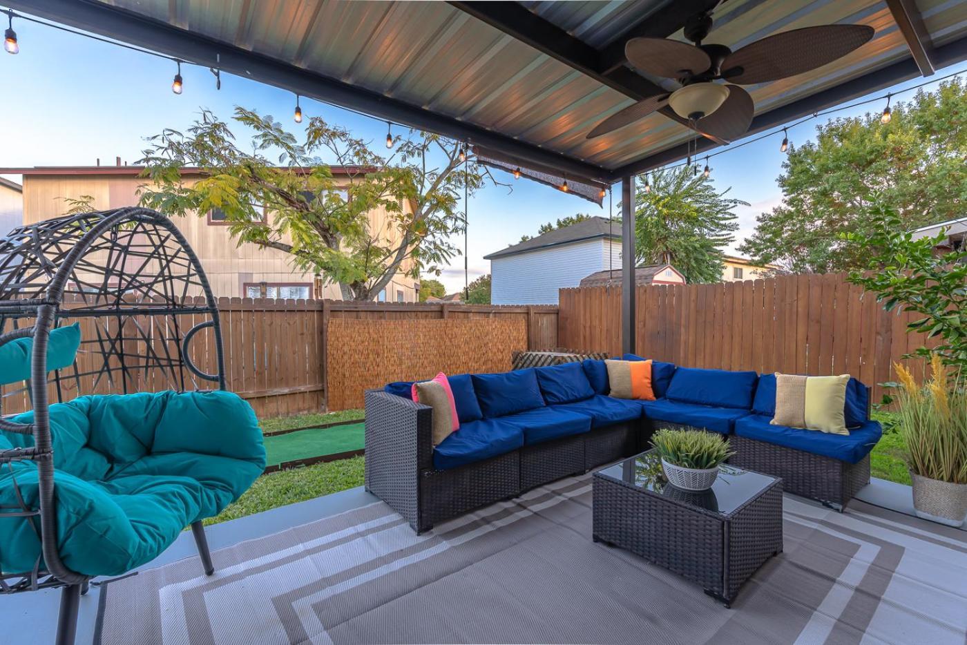 Holiday home Gameroom, Bbq & Hot-tub By Lackland & Seaworld San Antonio