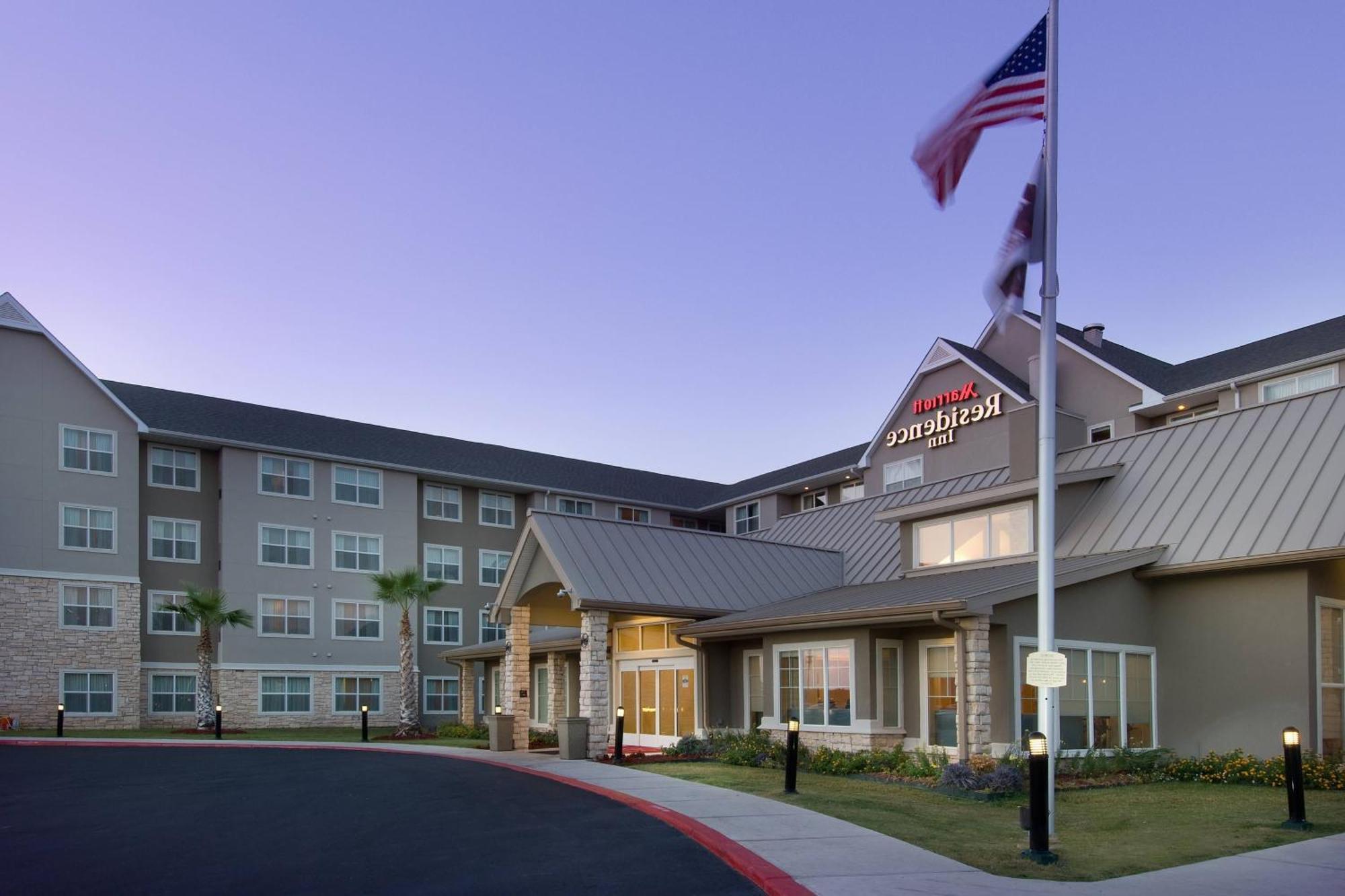 By Marriott Seaworld / Lackland San Antonio