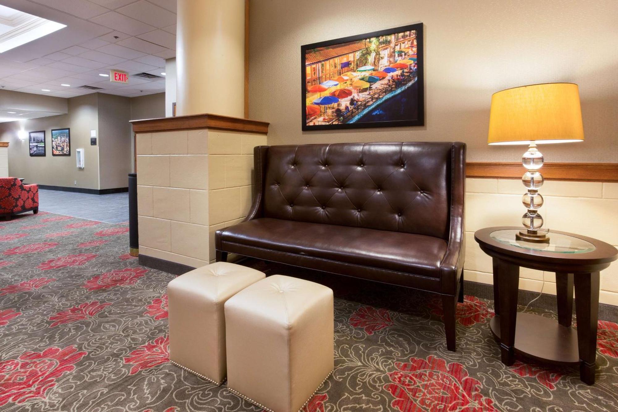 Hotel Drury & Riverwalk 3*