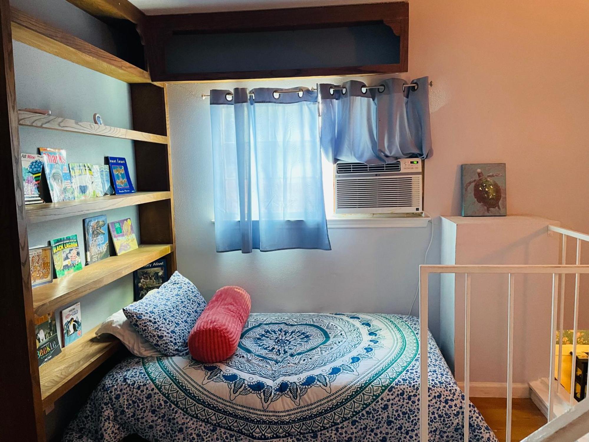 Comfort 4 Bedroom 3 Bath 5 Mins From Sea World *